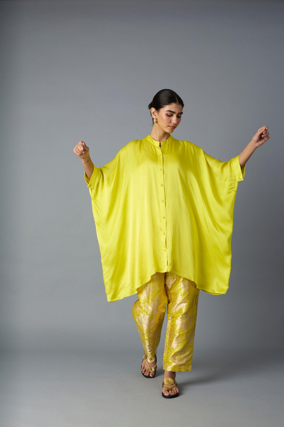 zoha anti-fit shirt in lime, image 2