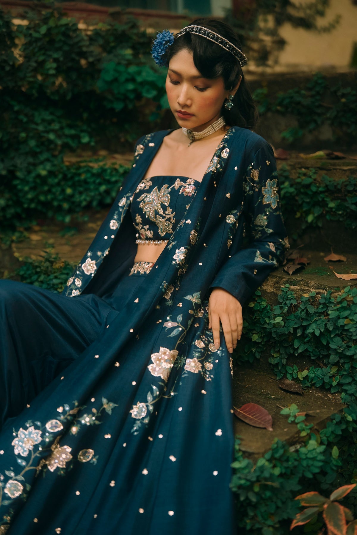 whisper jacket set, image 3