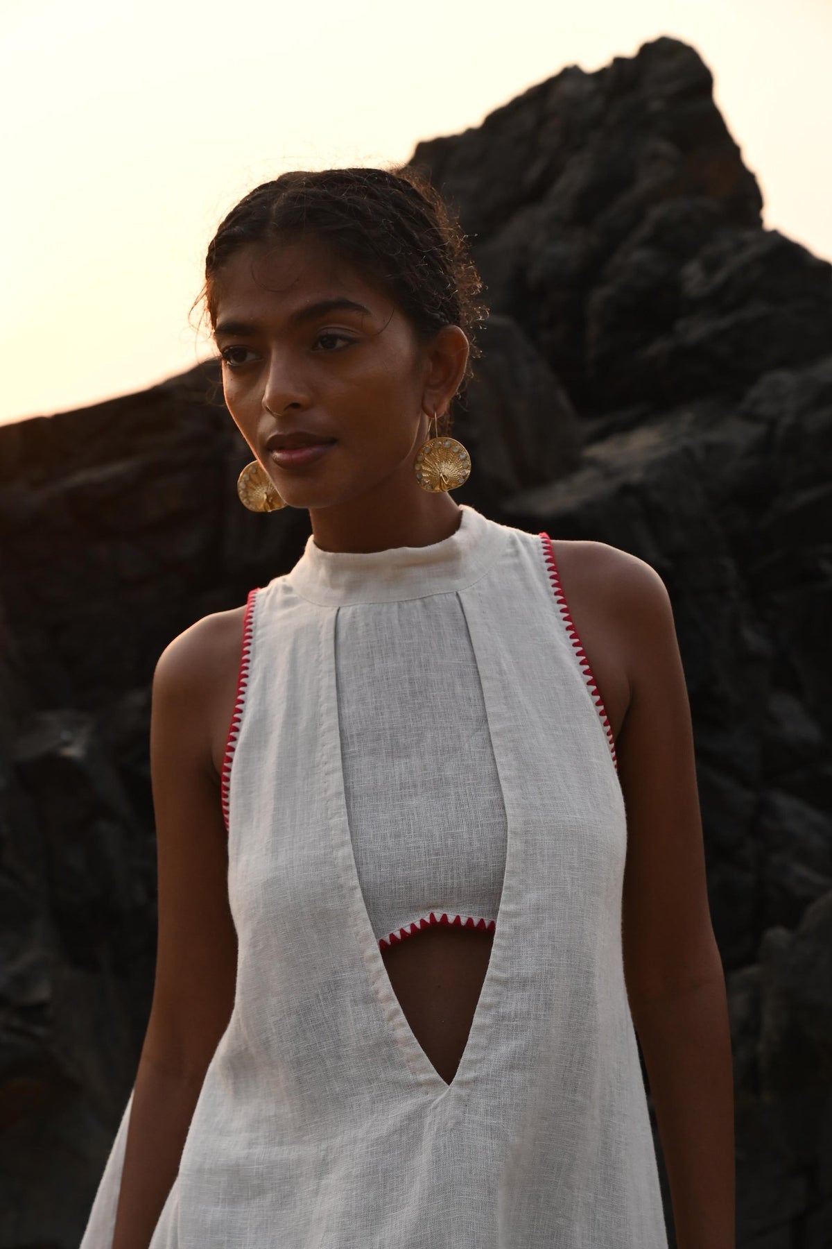 ava backless top, image 3