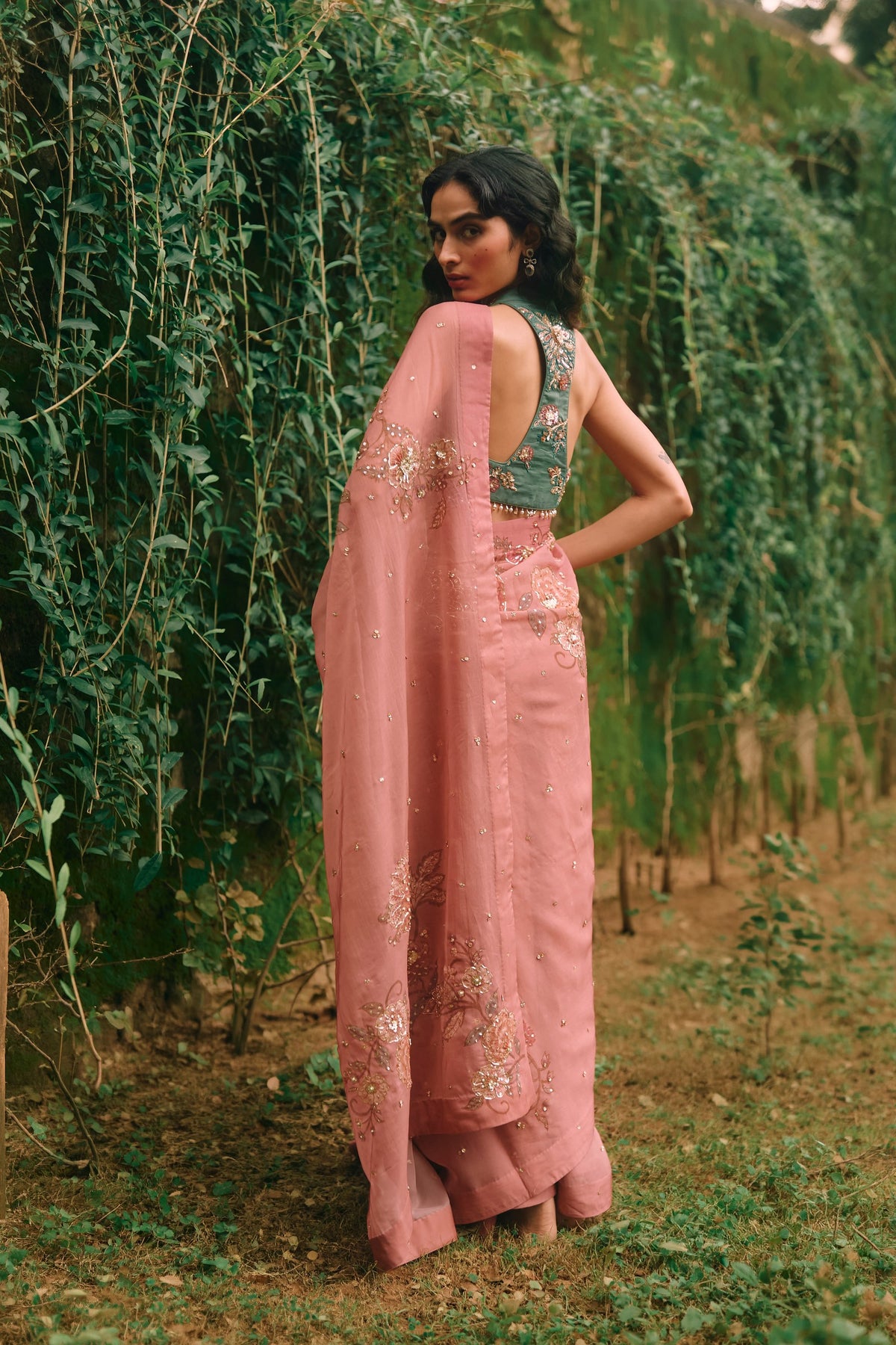 rosy saree set in salmon pink, image 3