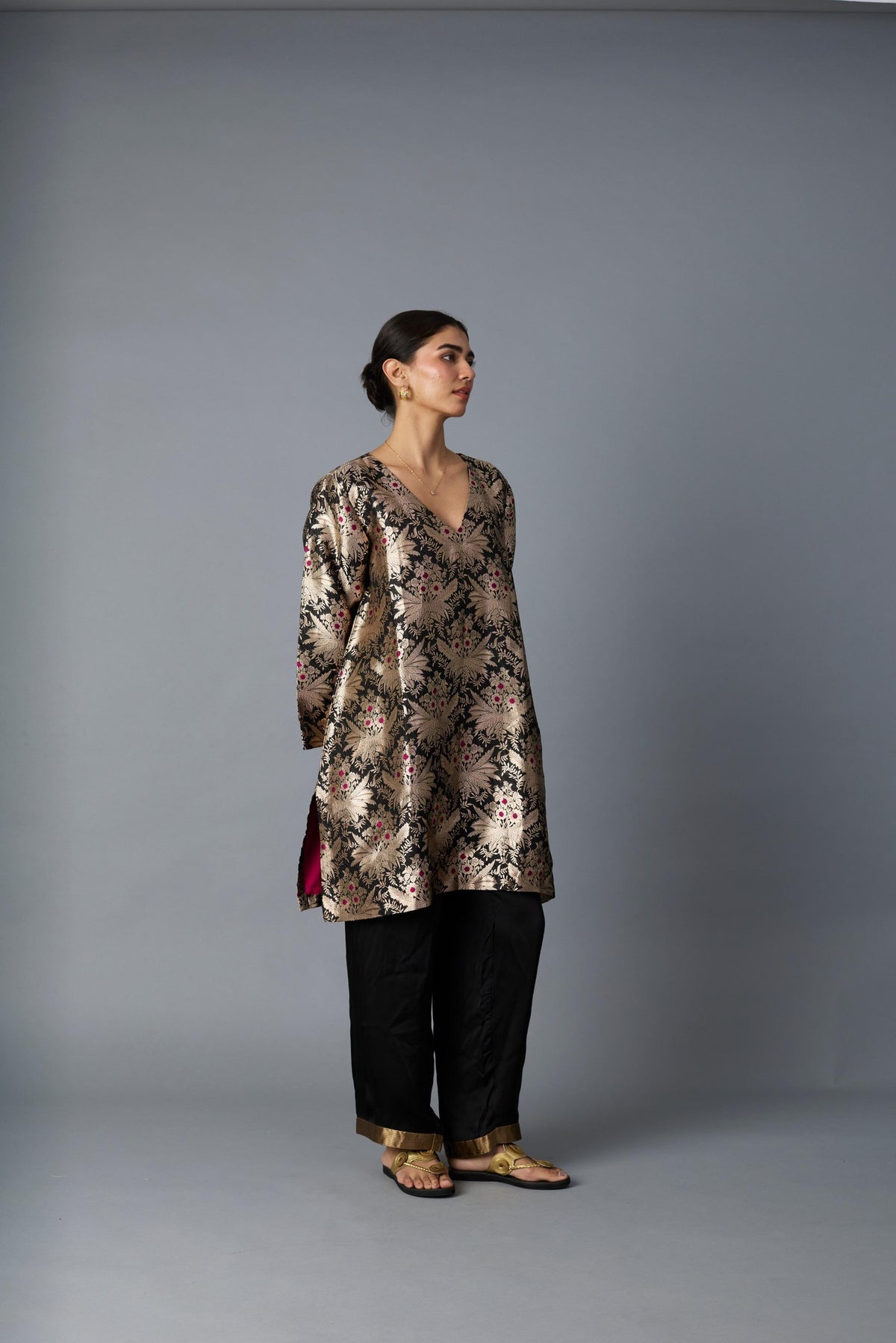 hazara co-ord set with plain pants in black, image 3