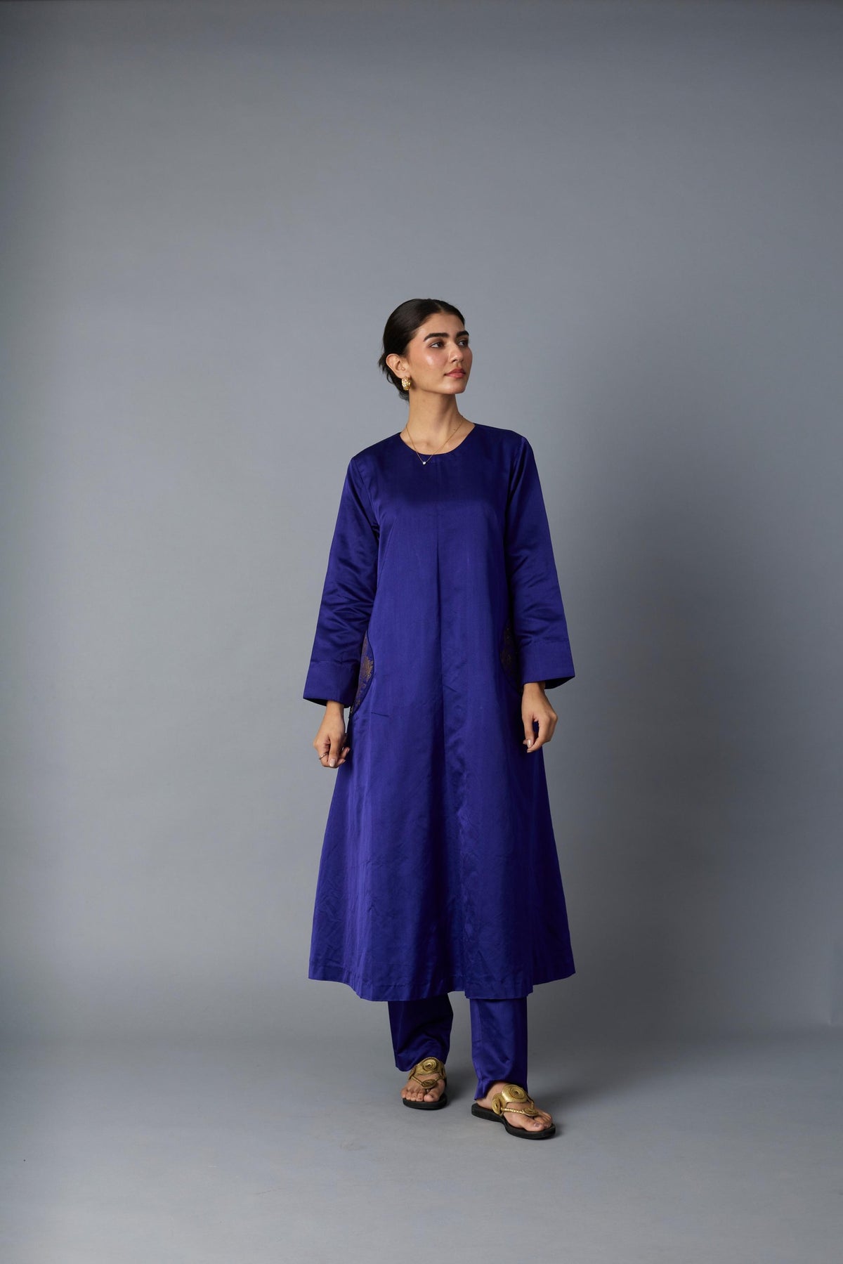 geet silk kurta set in royal blue, image 3