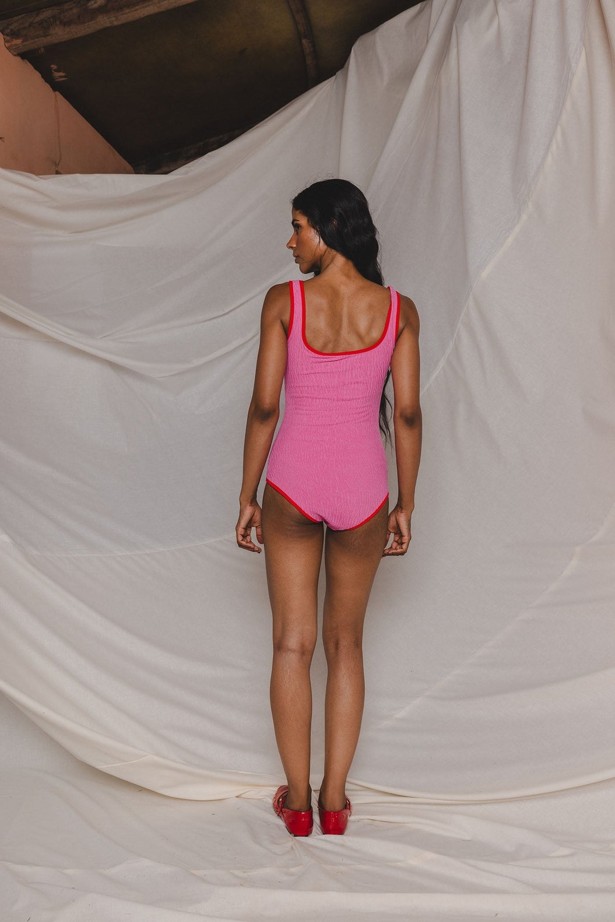 classic one piece, image 4