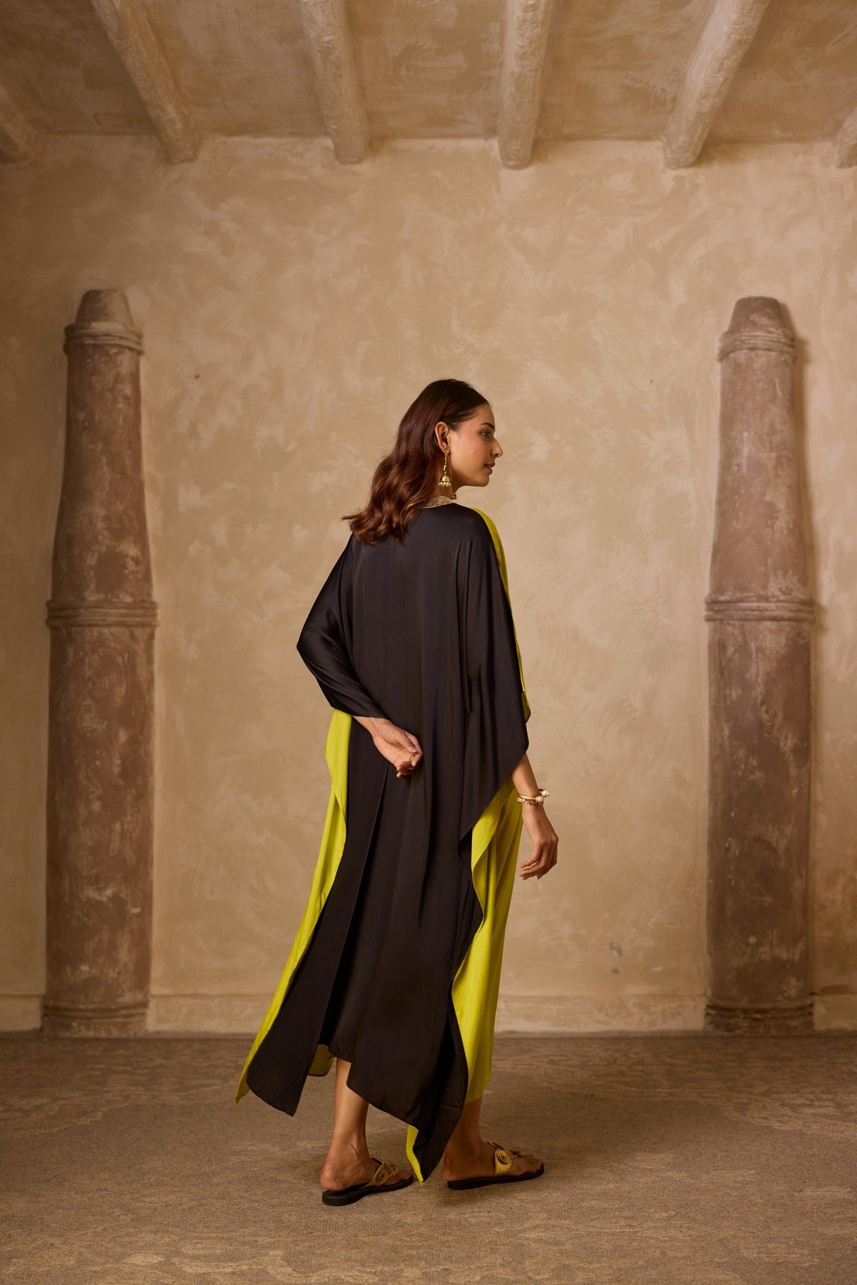 haar kaftan in lime green & black, image 8