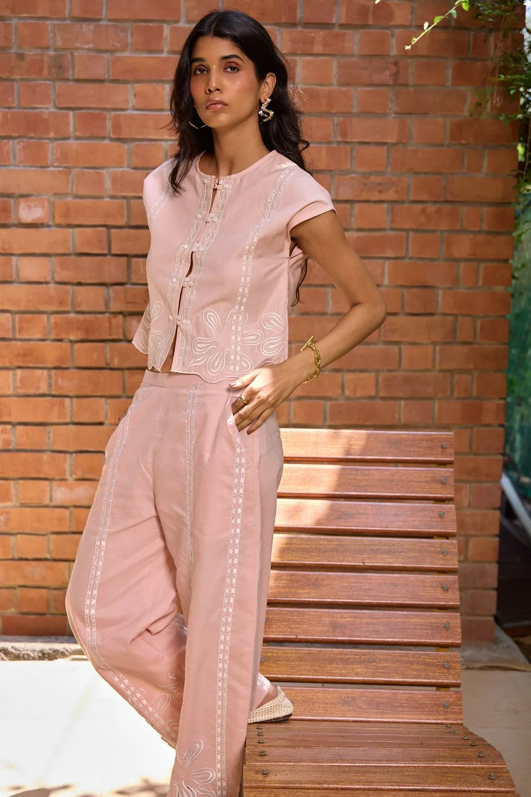 blush embroidered set, image 2