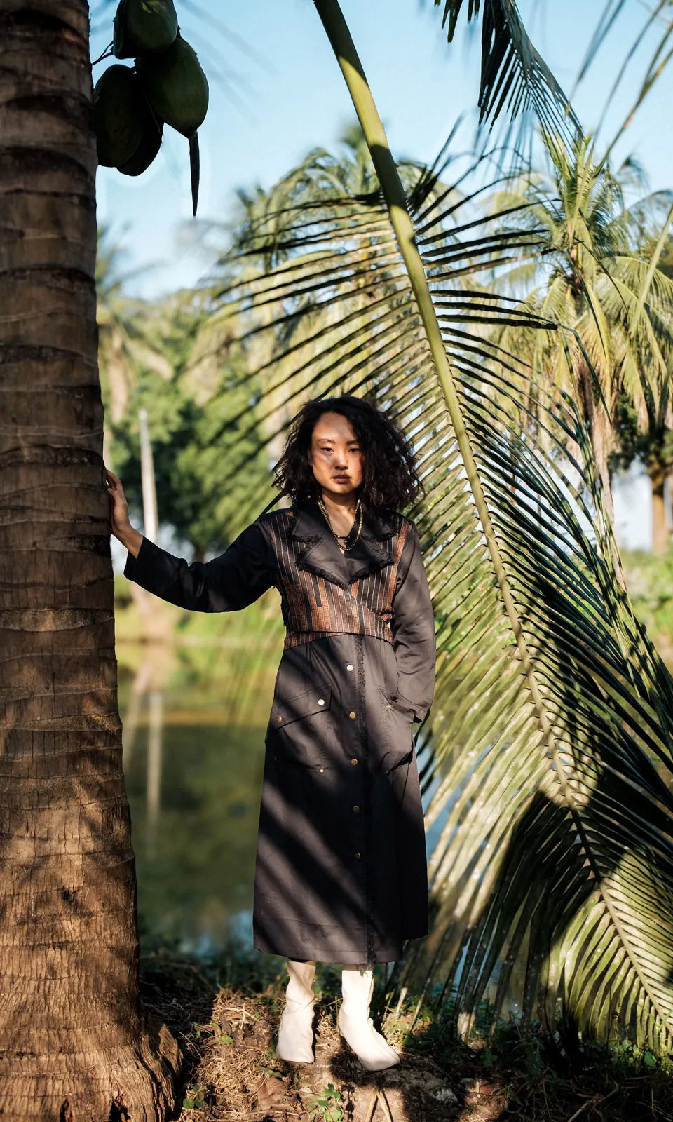 upcycled copenhagen trench - black copper, image 1