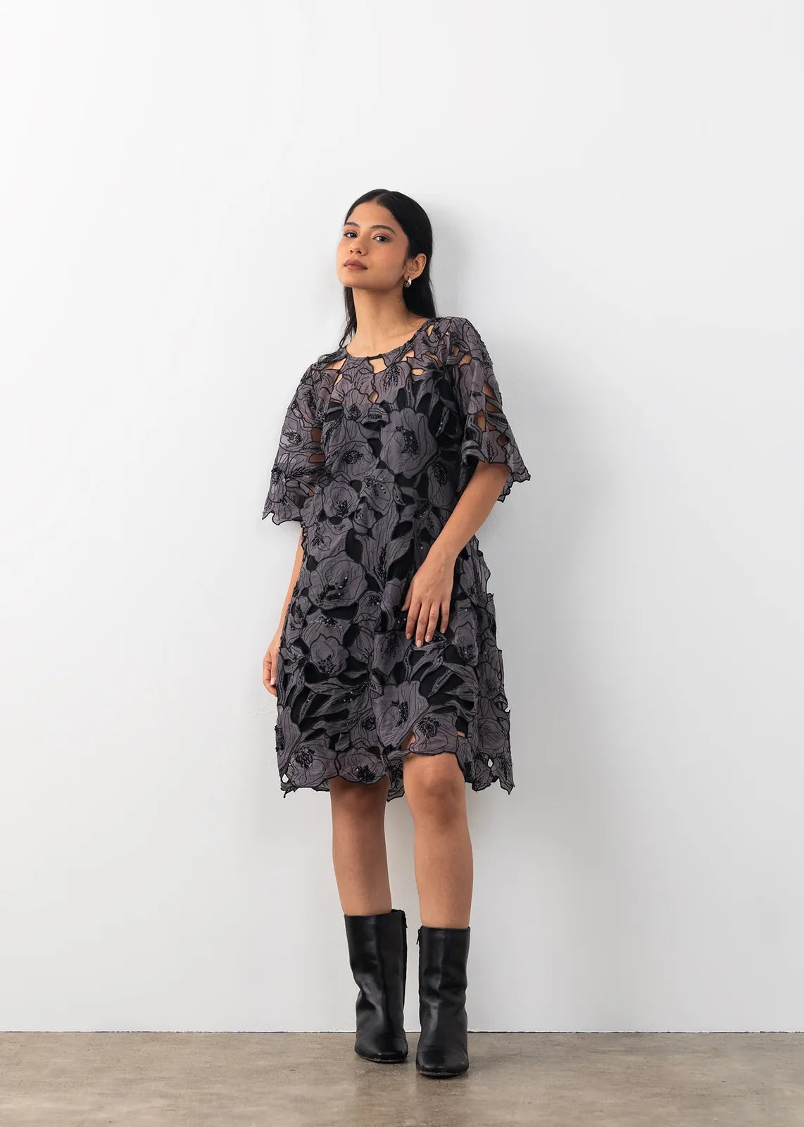 cutwork dress, image 2