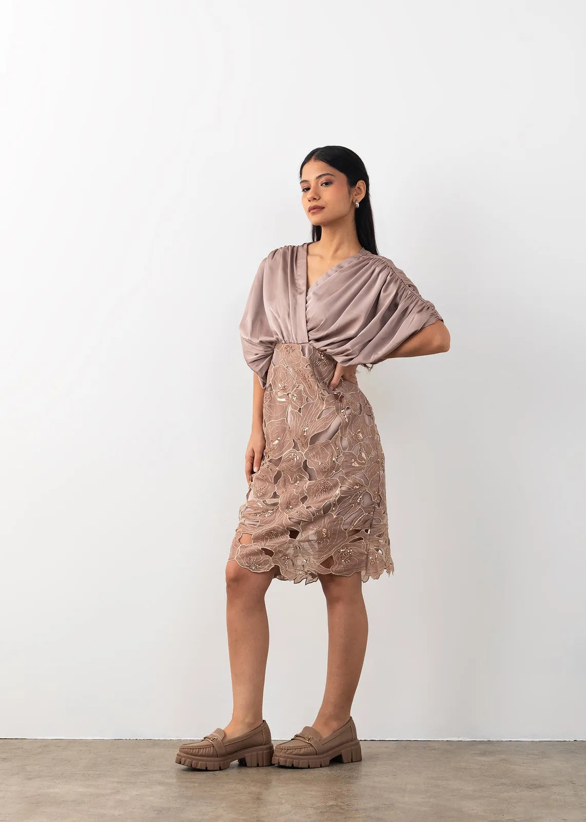 cutwork gather dress, image 9