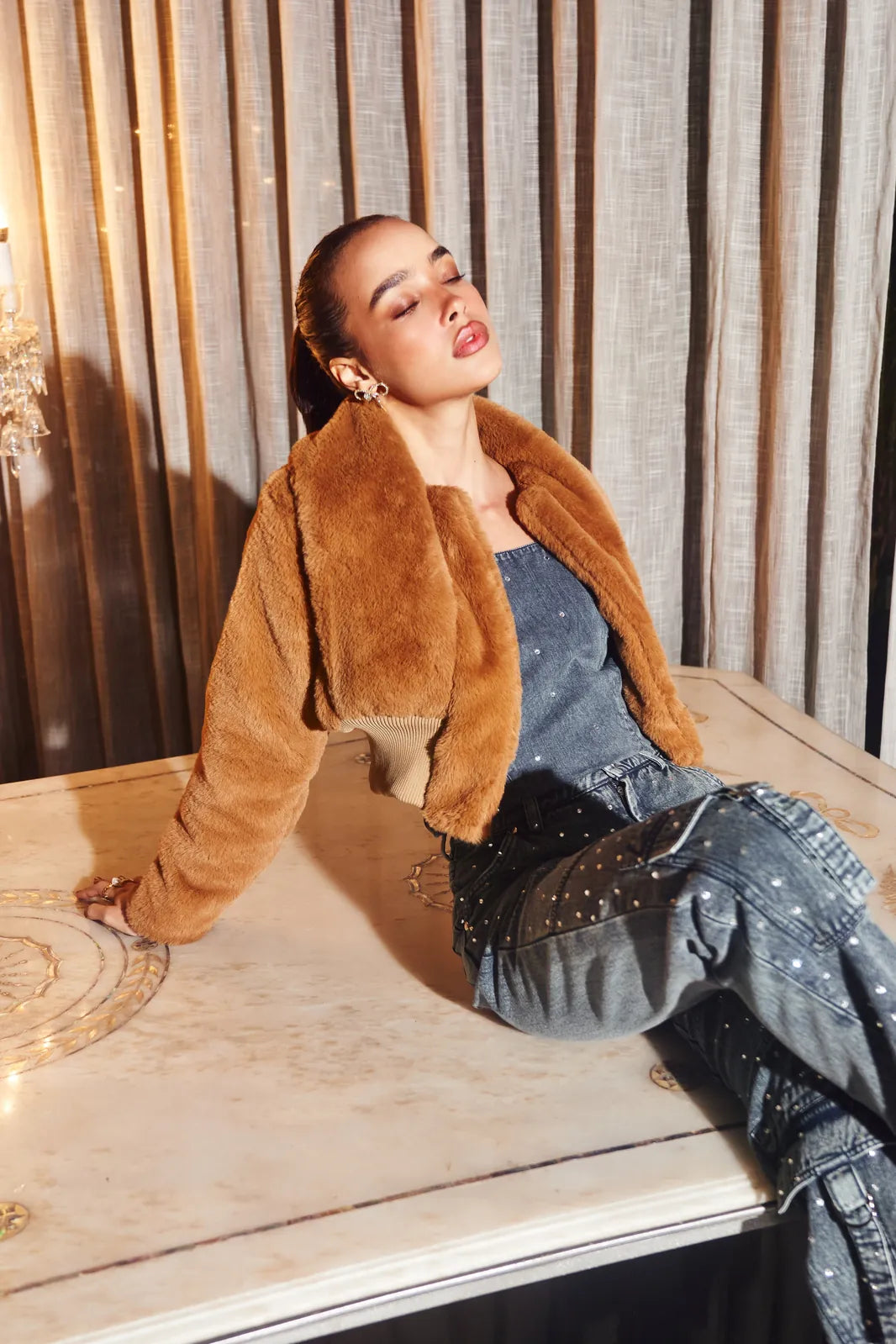 em tan jacket, image 5