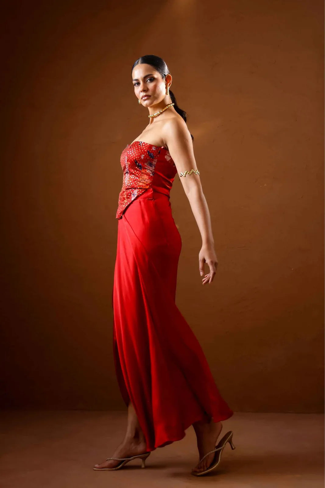 malabari embroidered corset with draped skirt, image 2