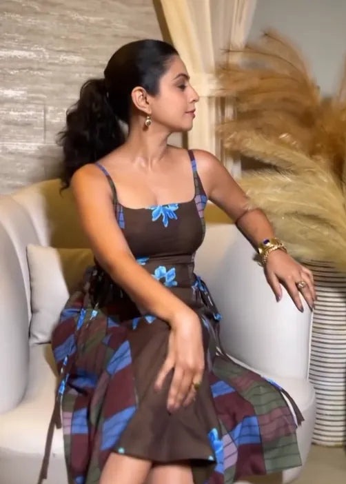manasi parekh in noova, image 5