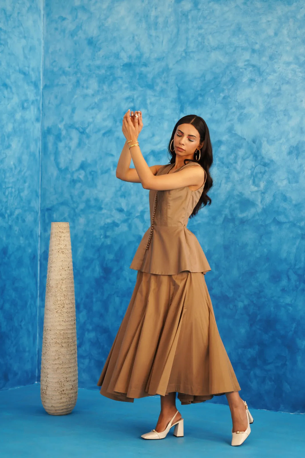 neeharika singh in lily vanderwoodsen set (sleeveless), image 8