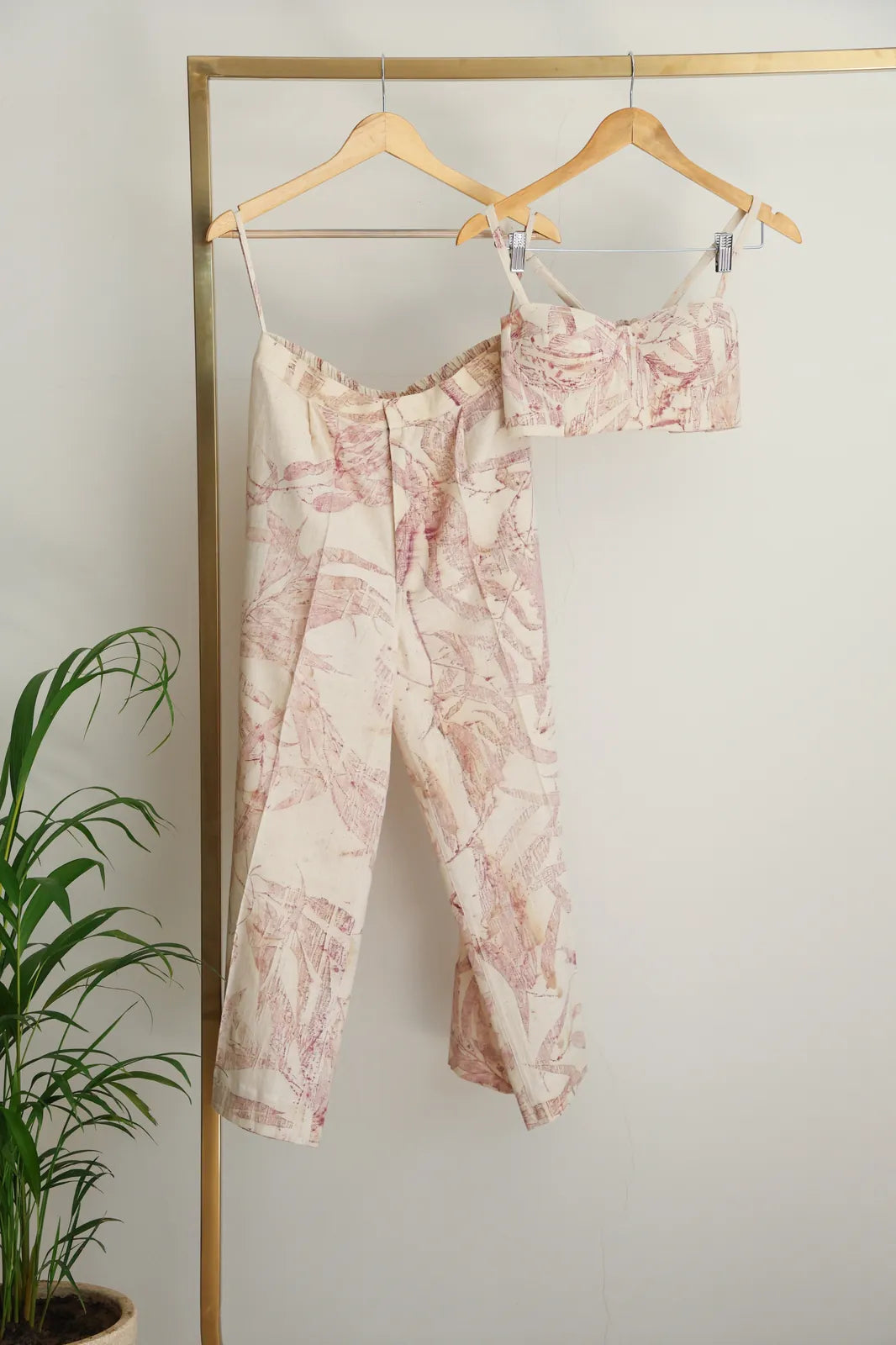 pink foliage 3-piece blazer set with bralette & pants, image 3