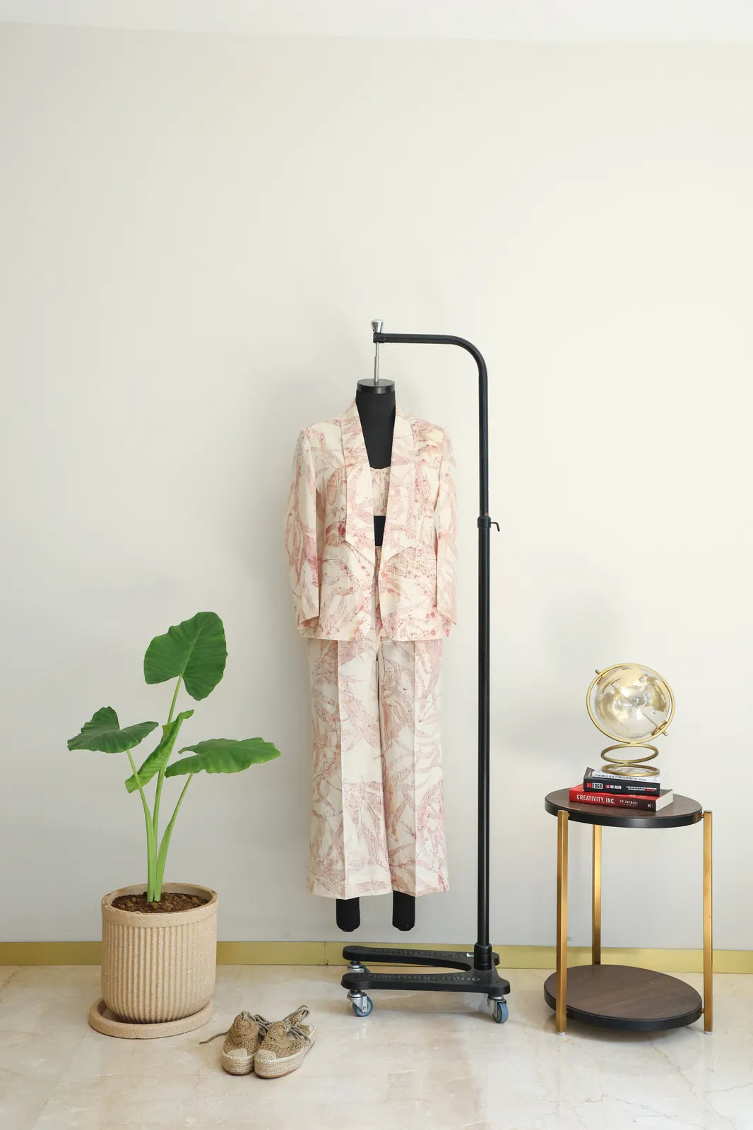 pink foliage 3-piece blazer set with vest & pants, image 2