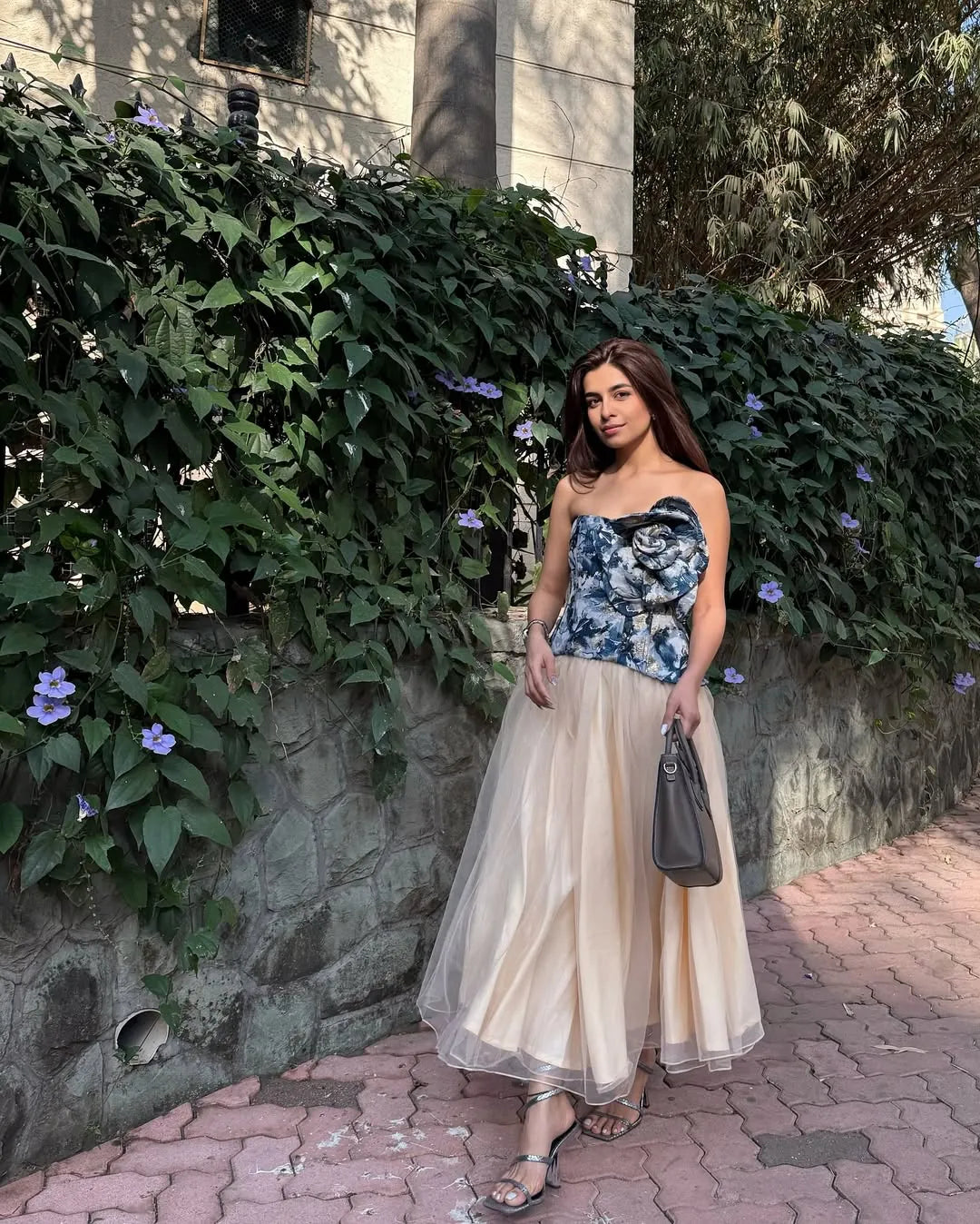 prerna mehra in gilded corset co- ord, image 1