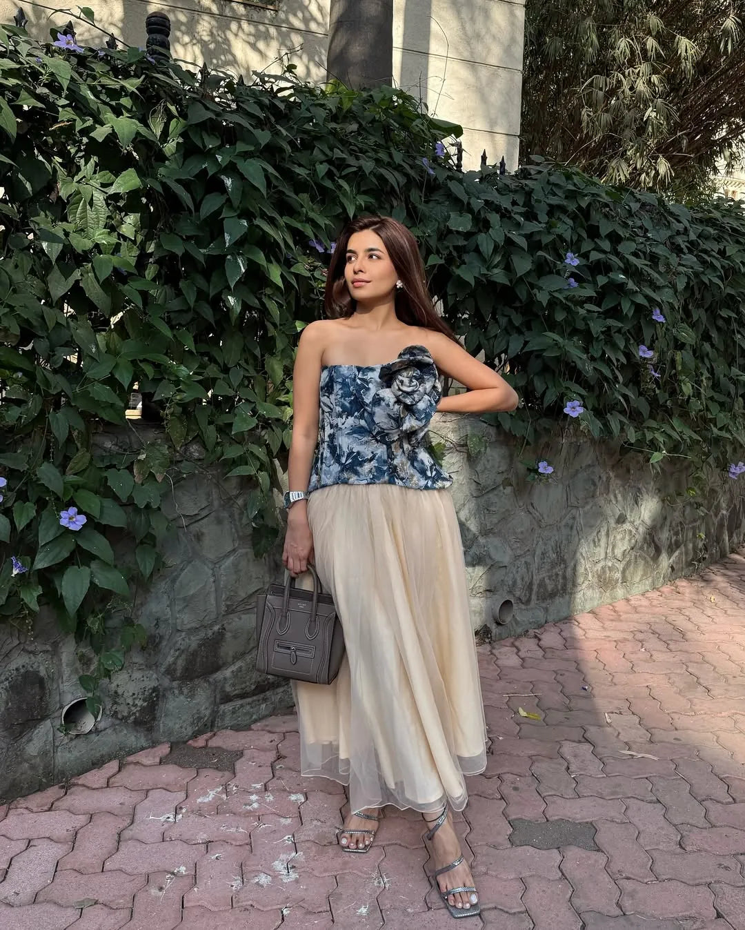prerna mehra in gilded corset co- ord, image 3