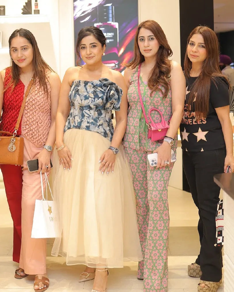 simran taneja in gilded corset co- ord, image 3