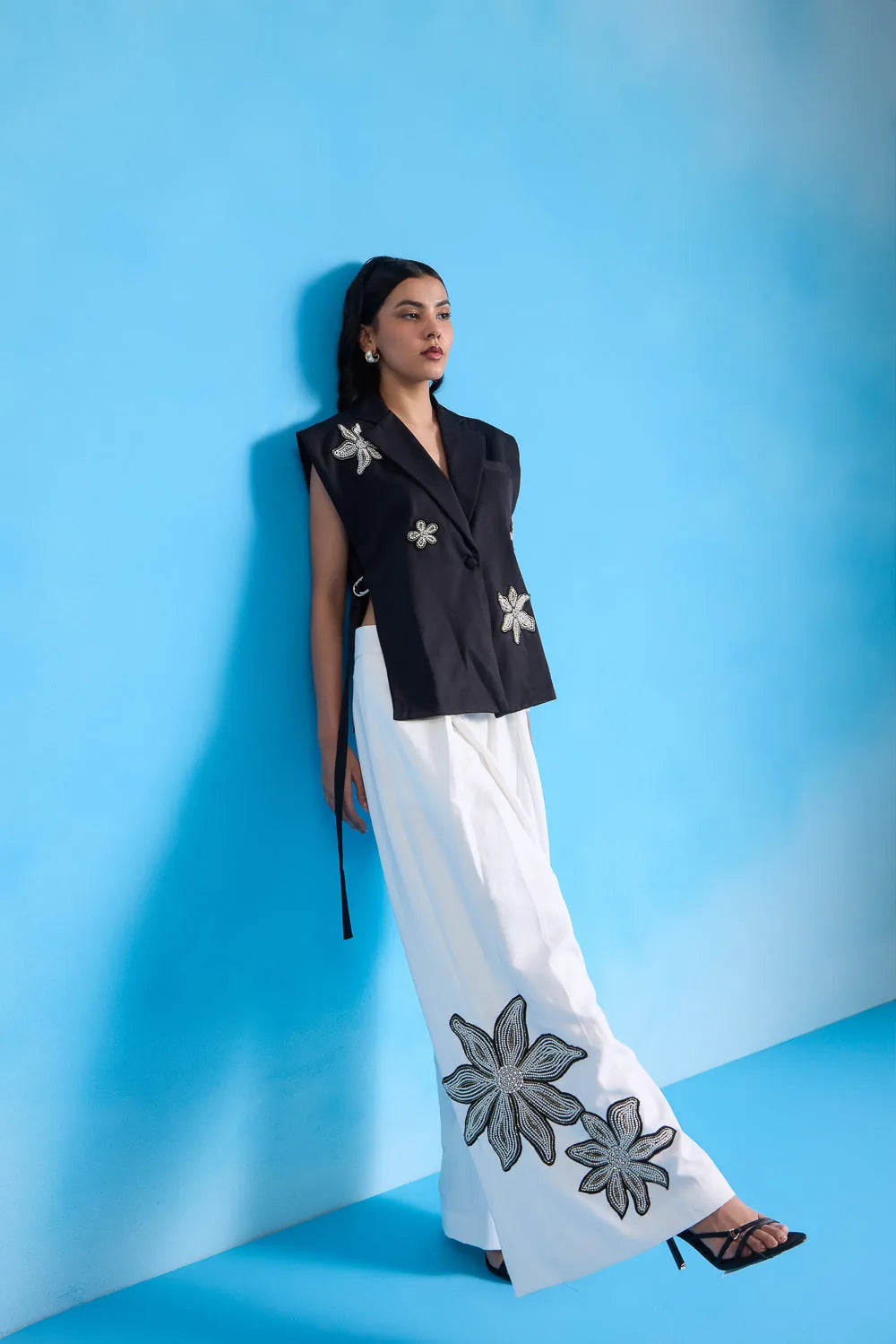 starlit noir vest, image 4