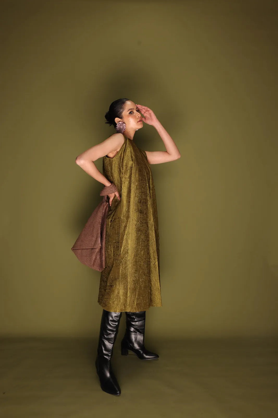 stone dress, image 3