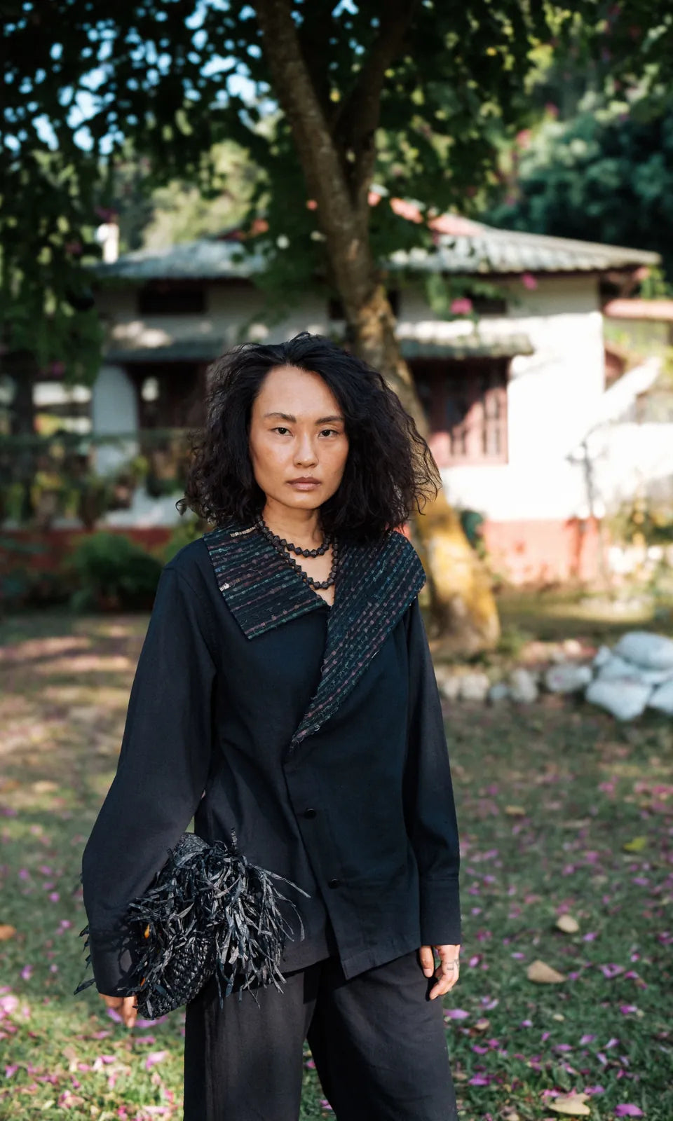 handwoven arrow collar shirt - black green, image 1