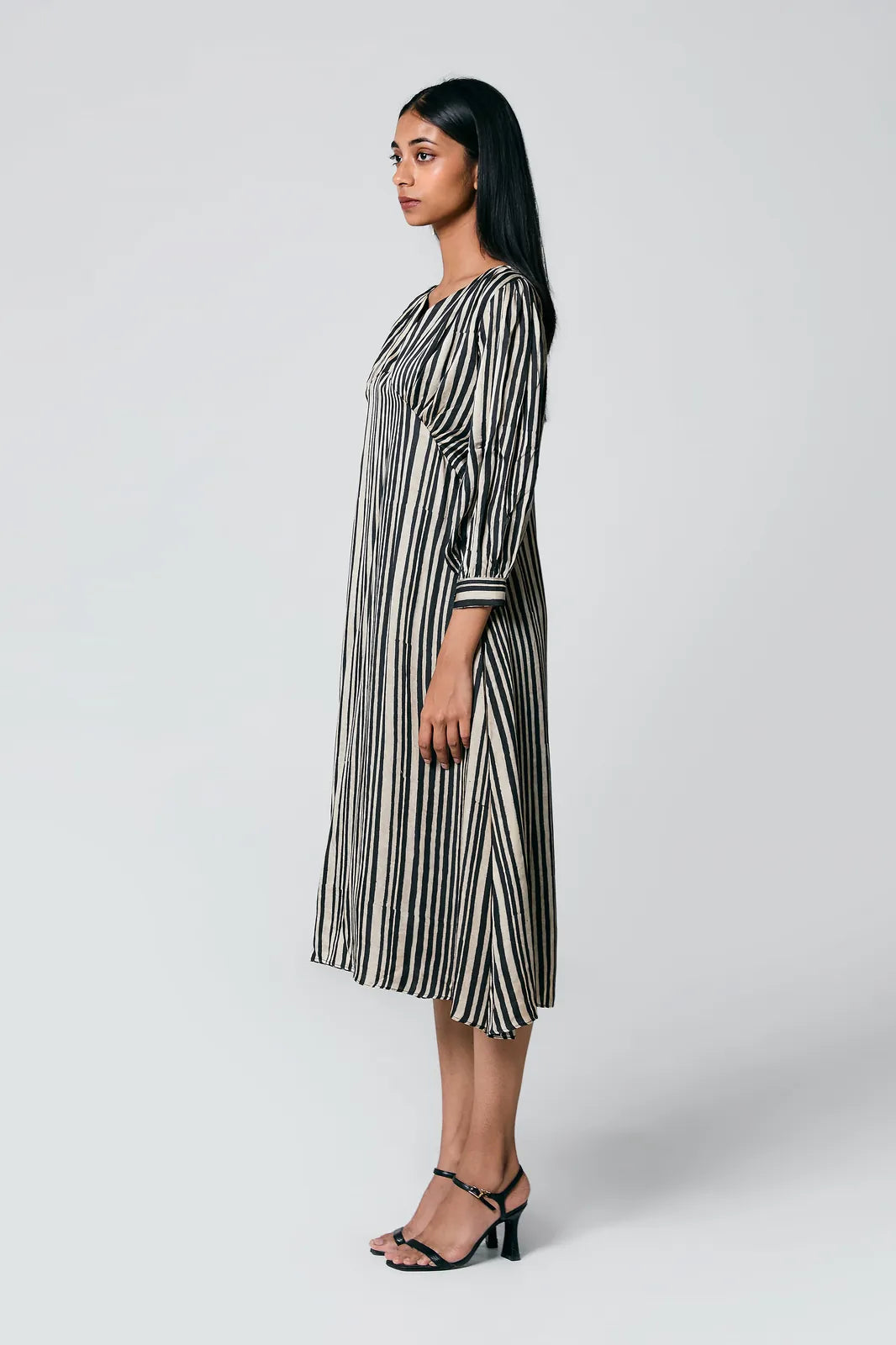 v neck dress, image 15