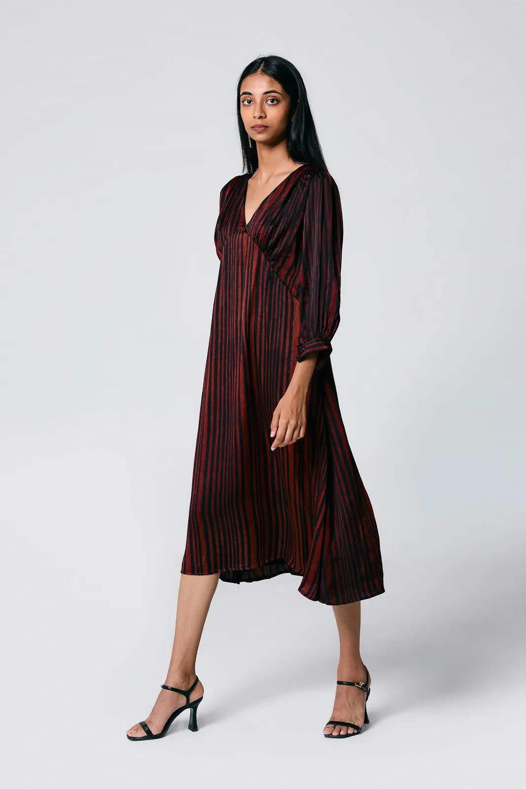 v neck dress, image 4
