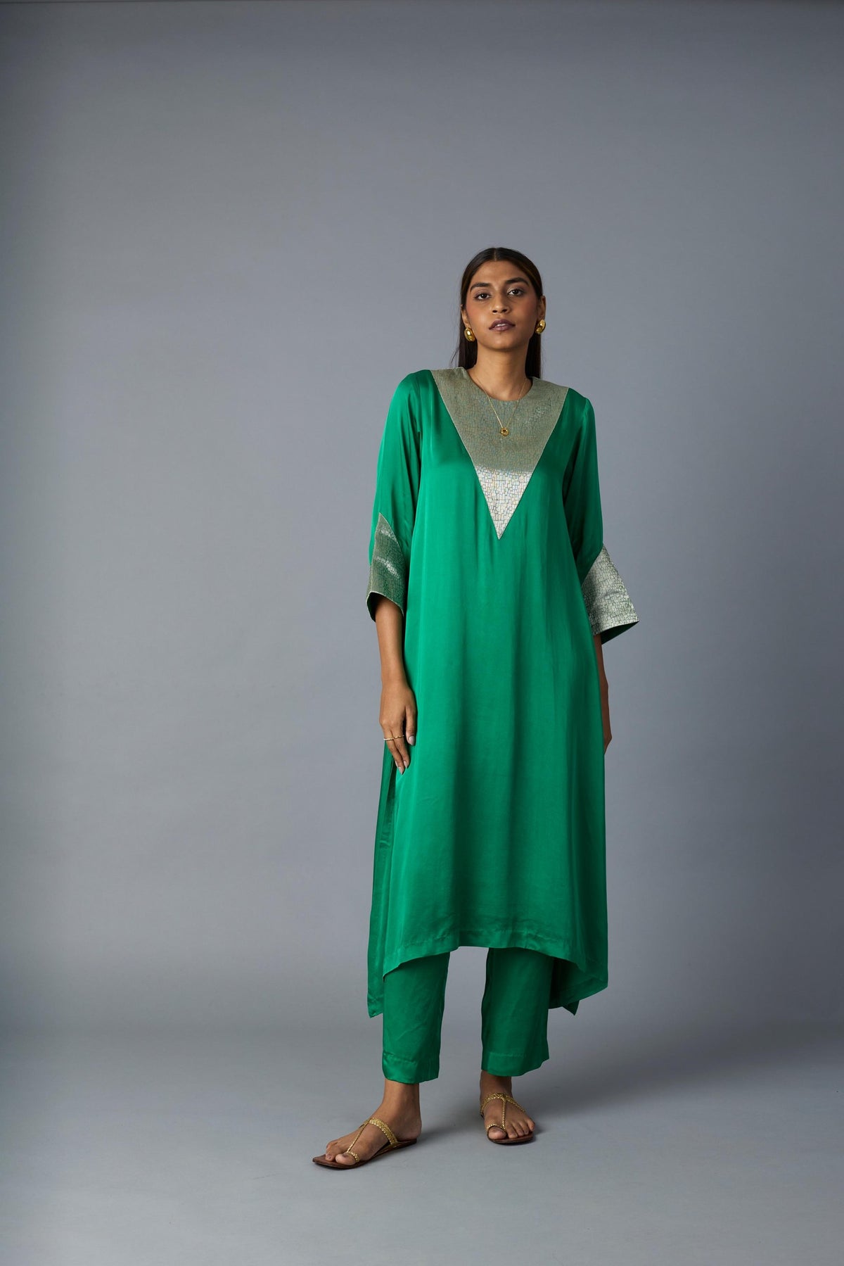 tikona kurta set in green, image 1