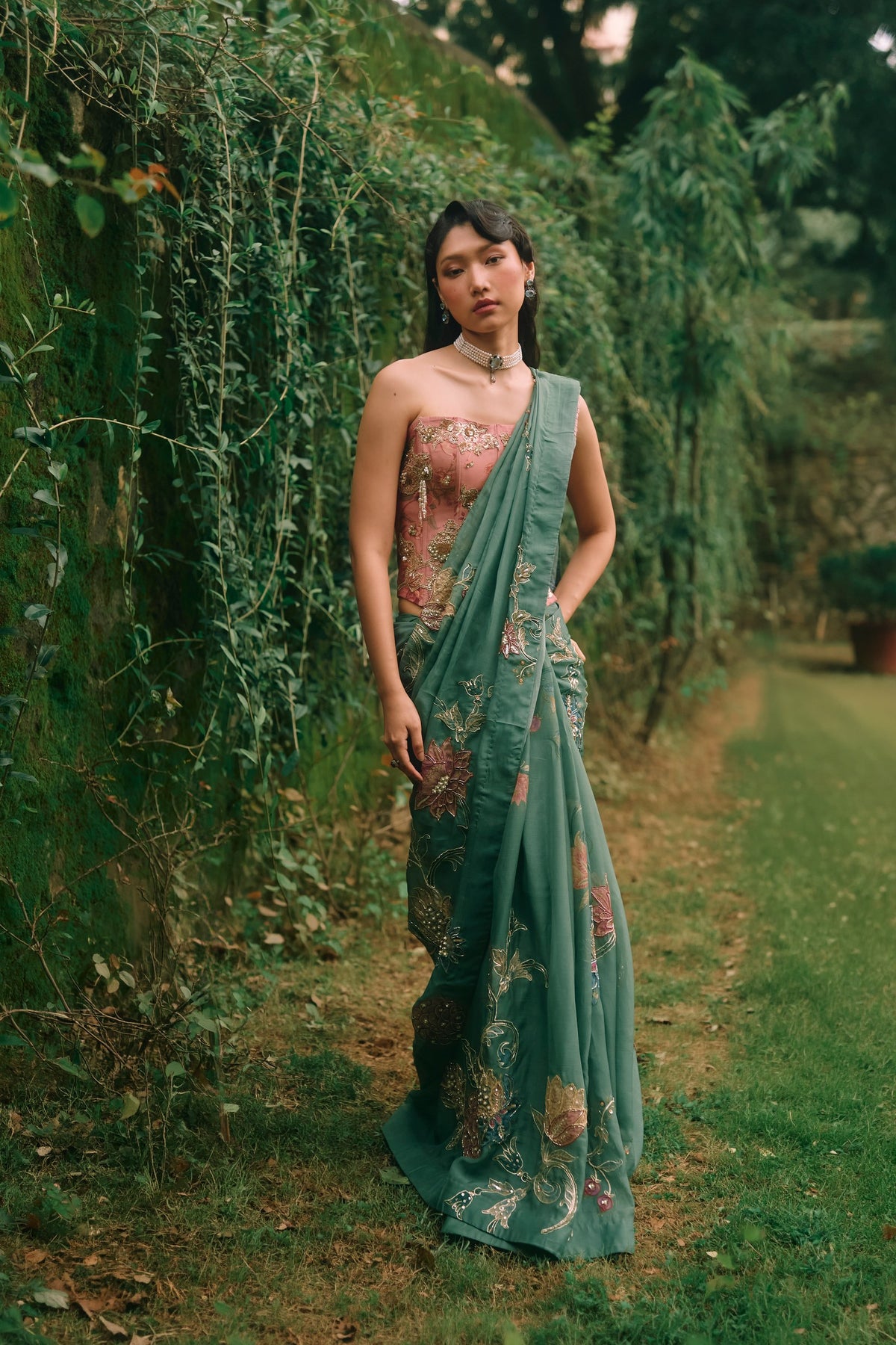 rosy saree set in forest green, image 1