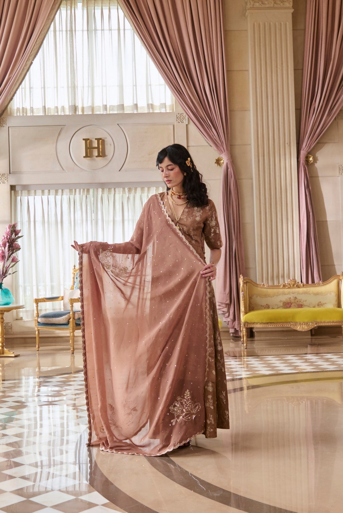 mocha brown jacquard kurta set with dupatta, image 1