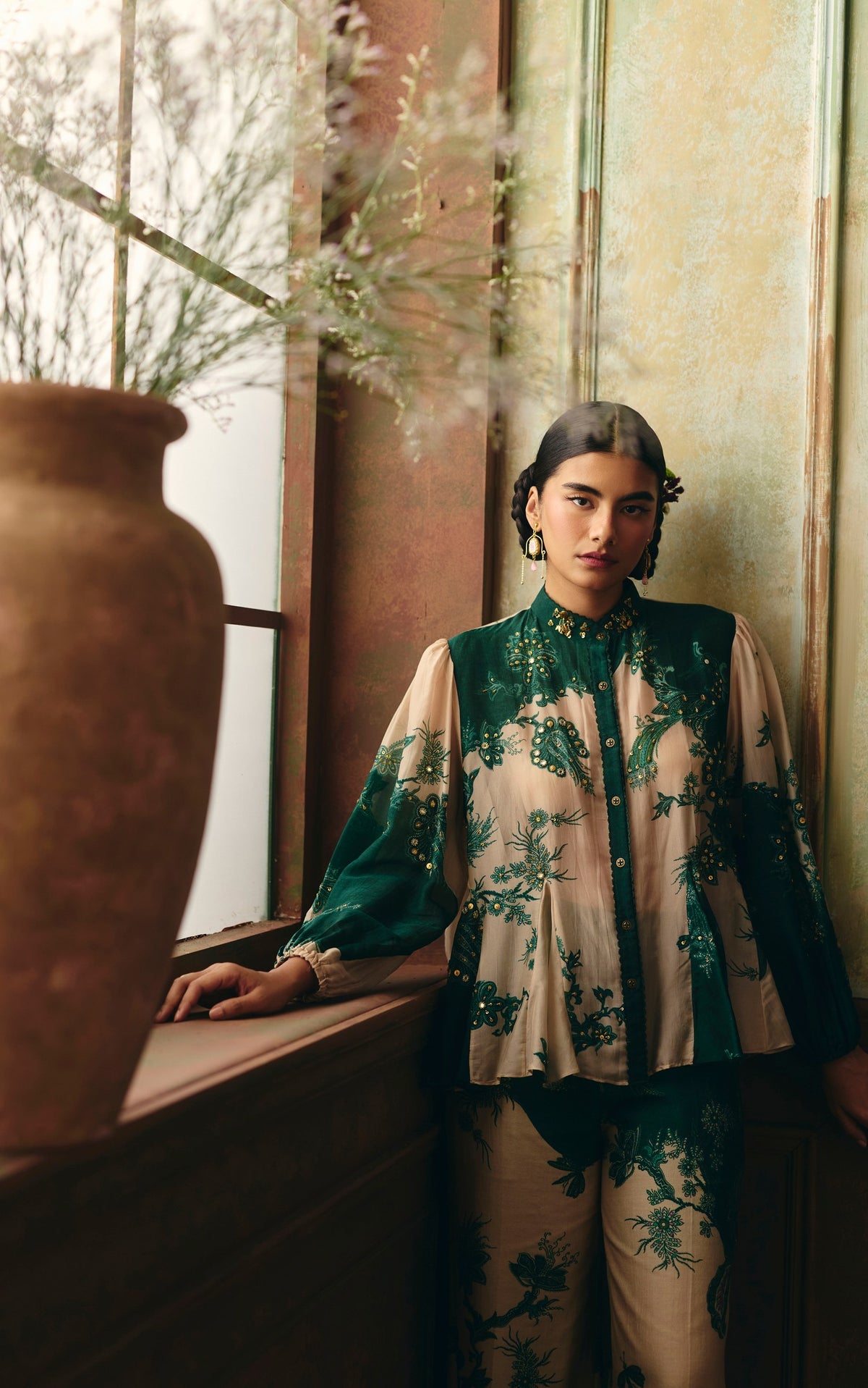 oriel shirt set in ivory and emerald green, image 2