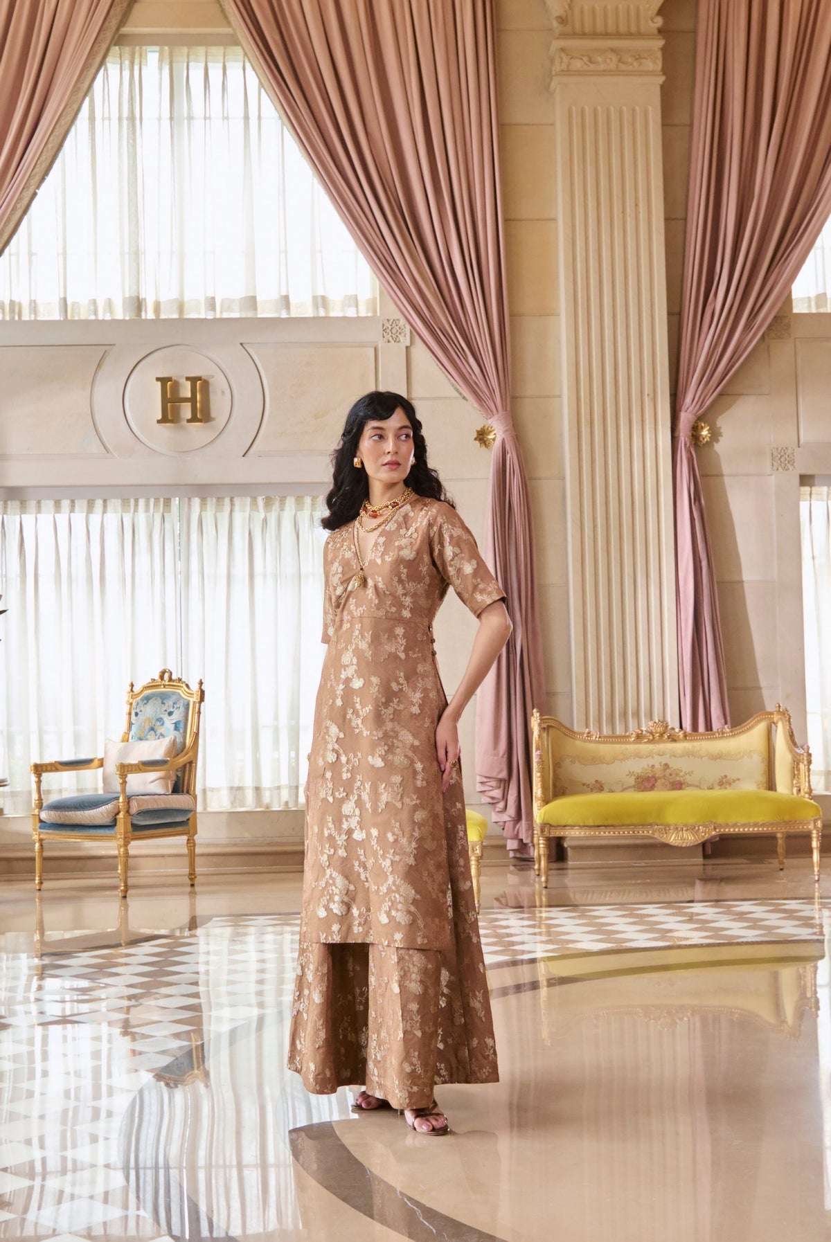 mocha brown jacquard kurta set with dupatta, image 2
