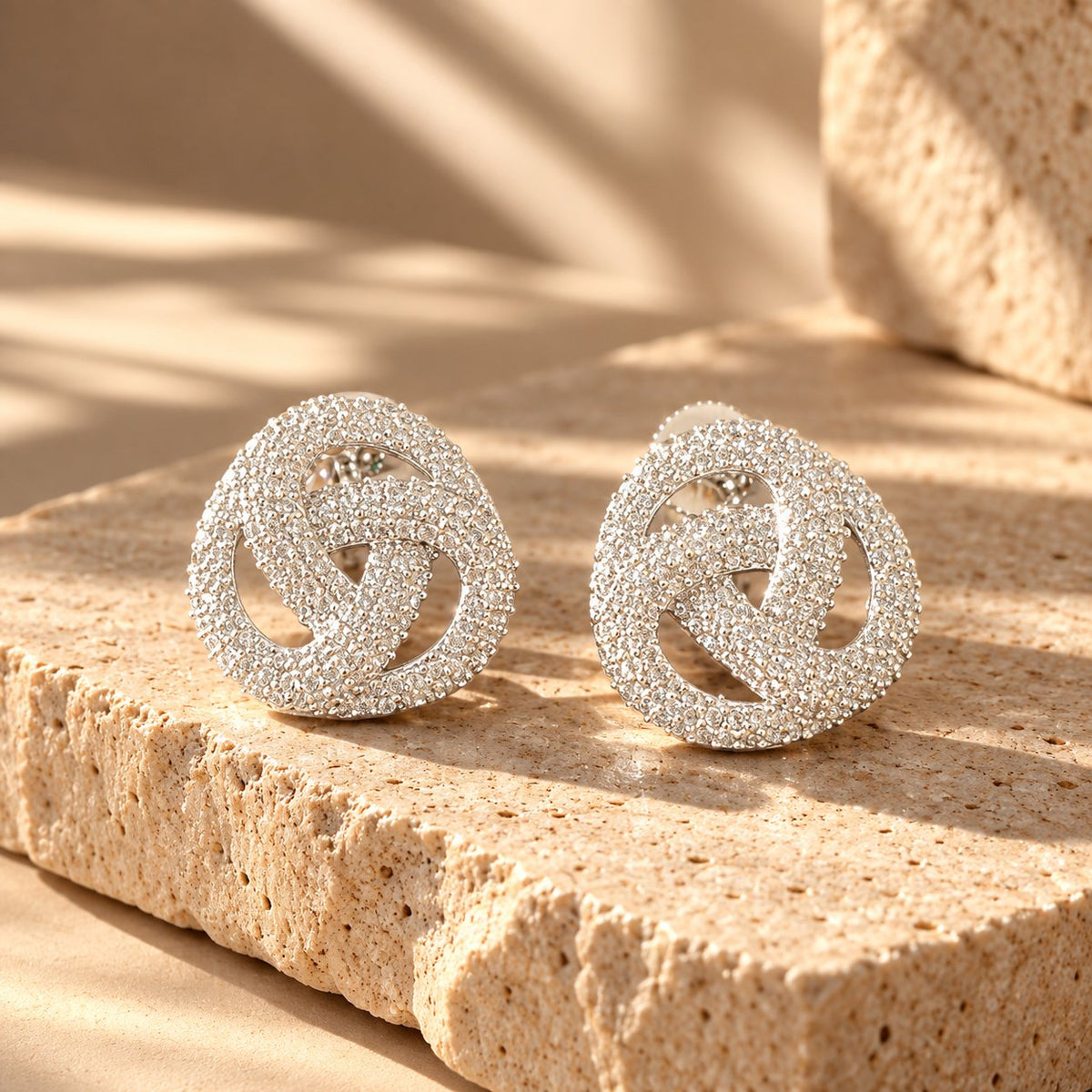 swirl studs mini, image 3