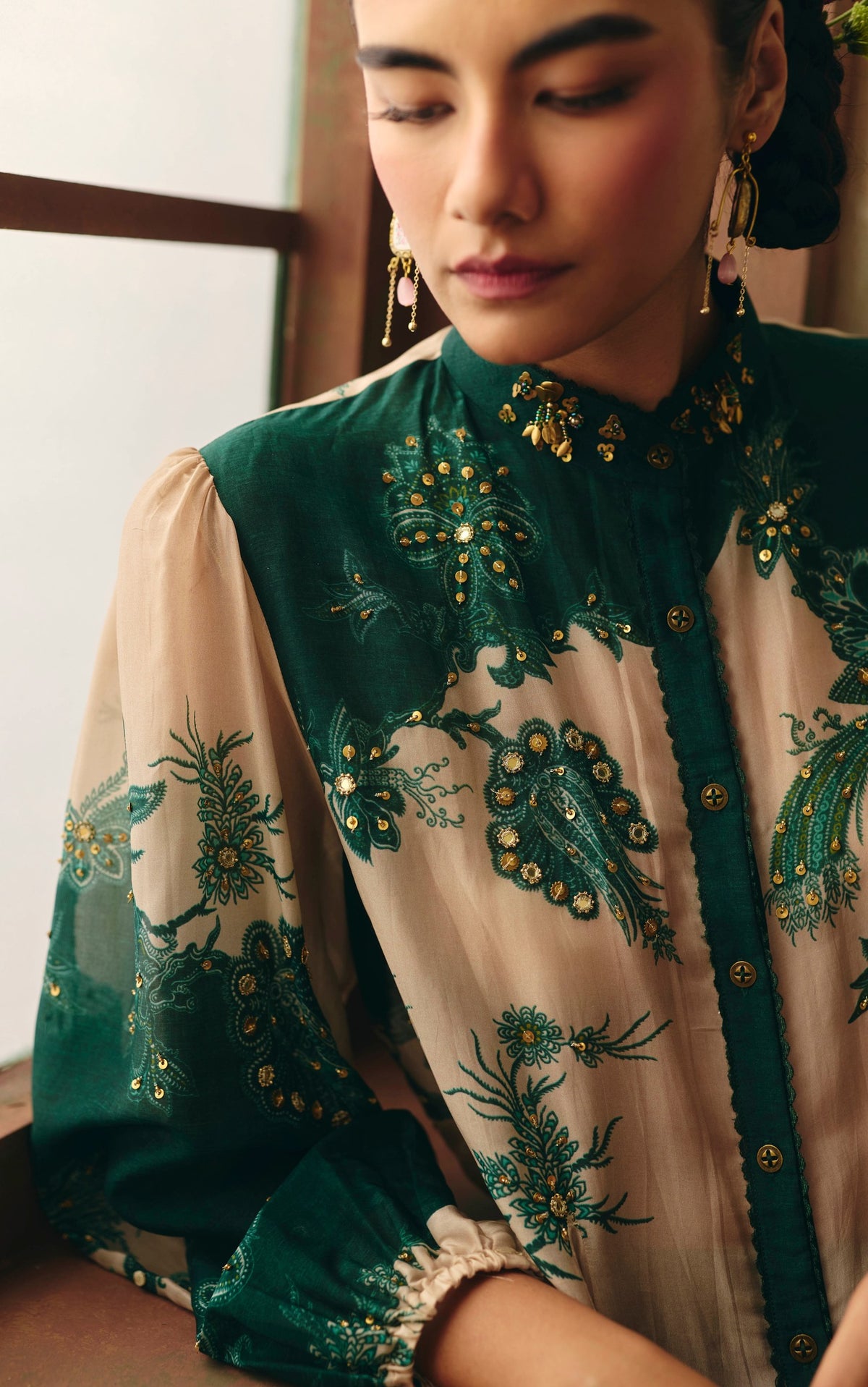 oriel shirt set in ivory and emerald green, image 3
