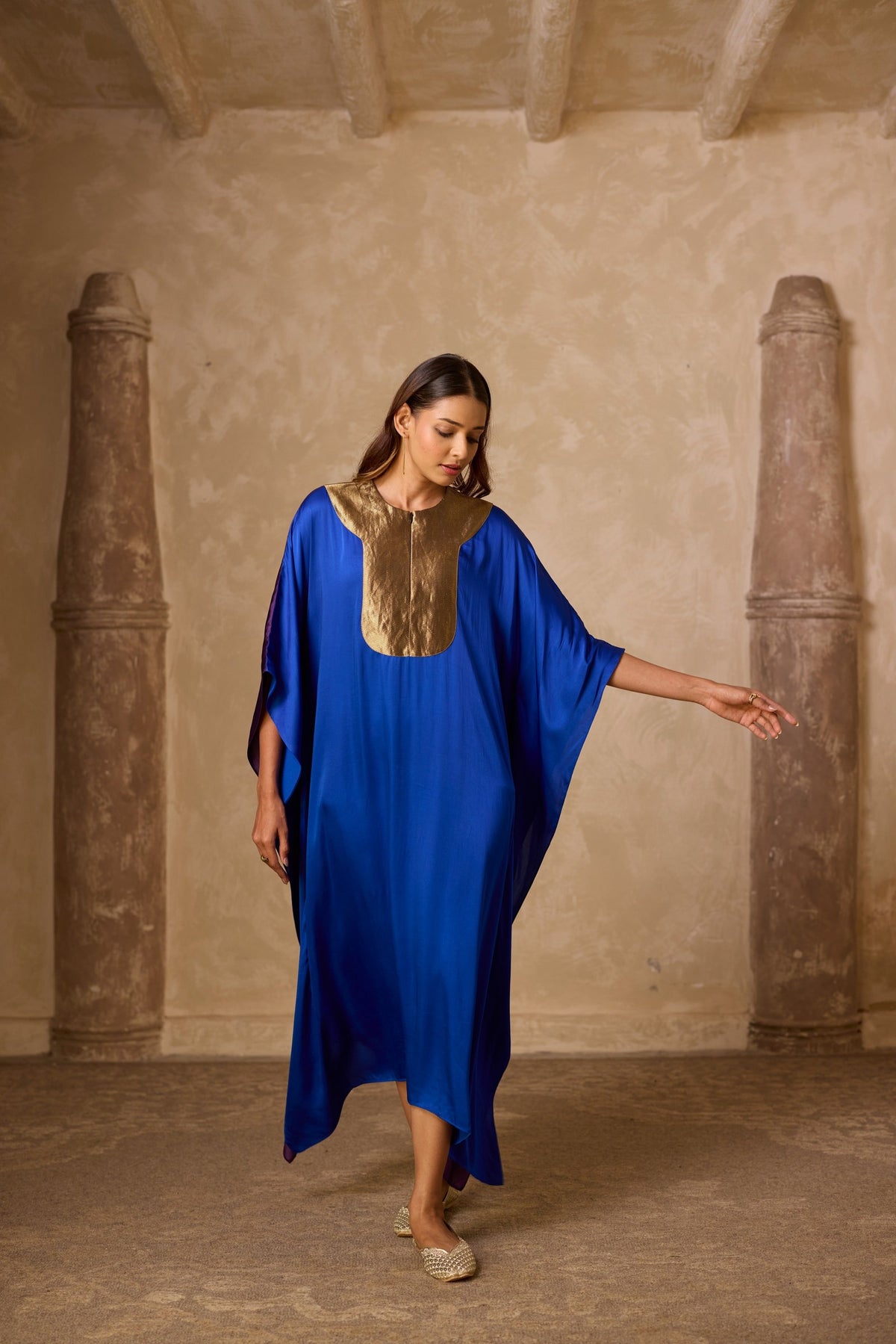 haar kaftan in royal blue, image 3