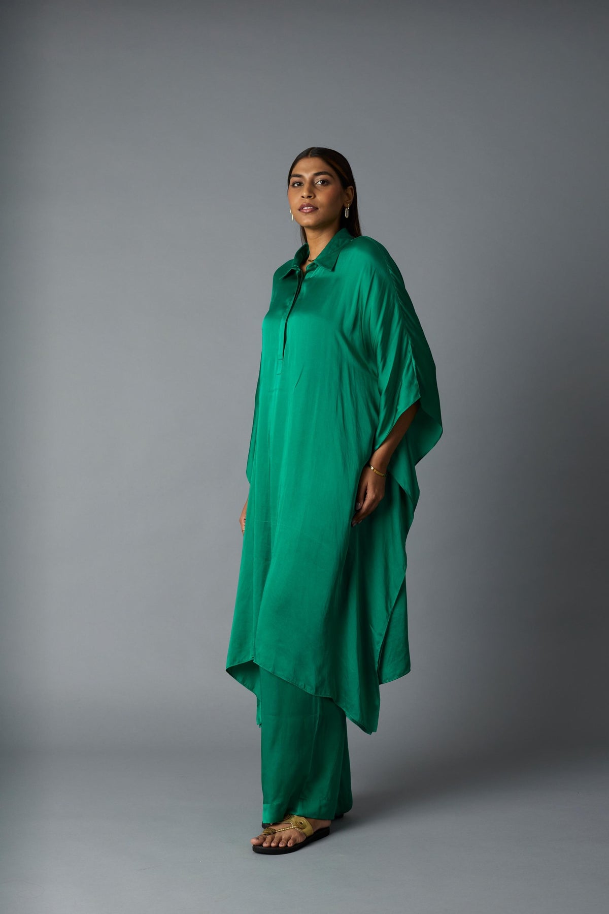 chandni kaftan set in green, image 4