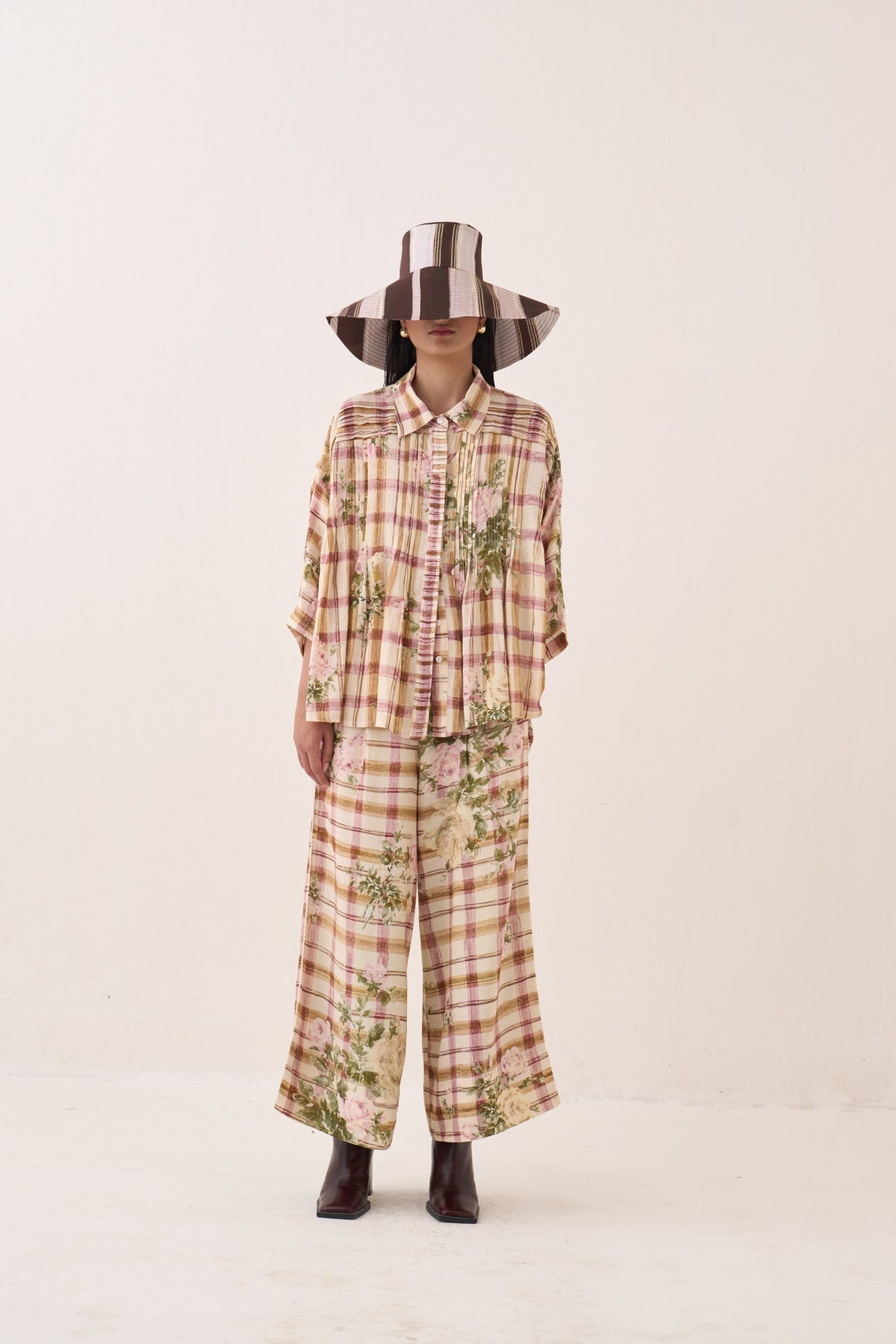 jaali rose pintuck shirt set — image 4
