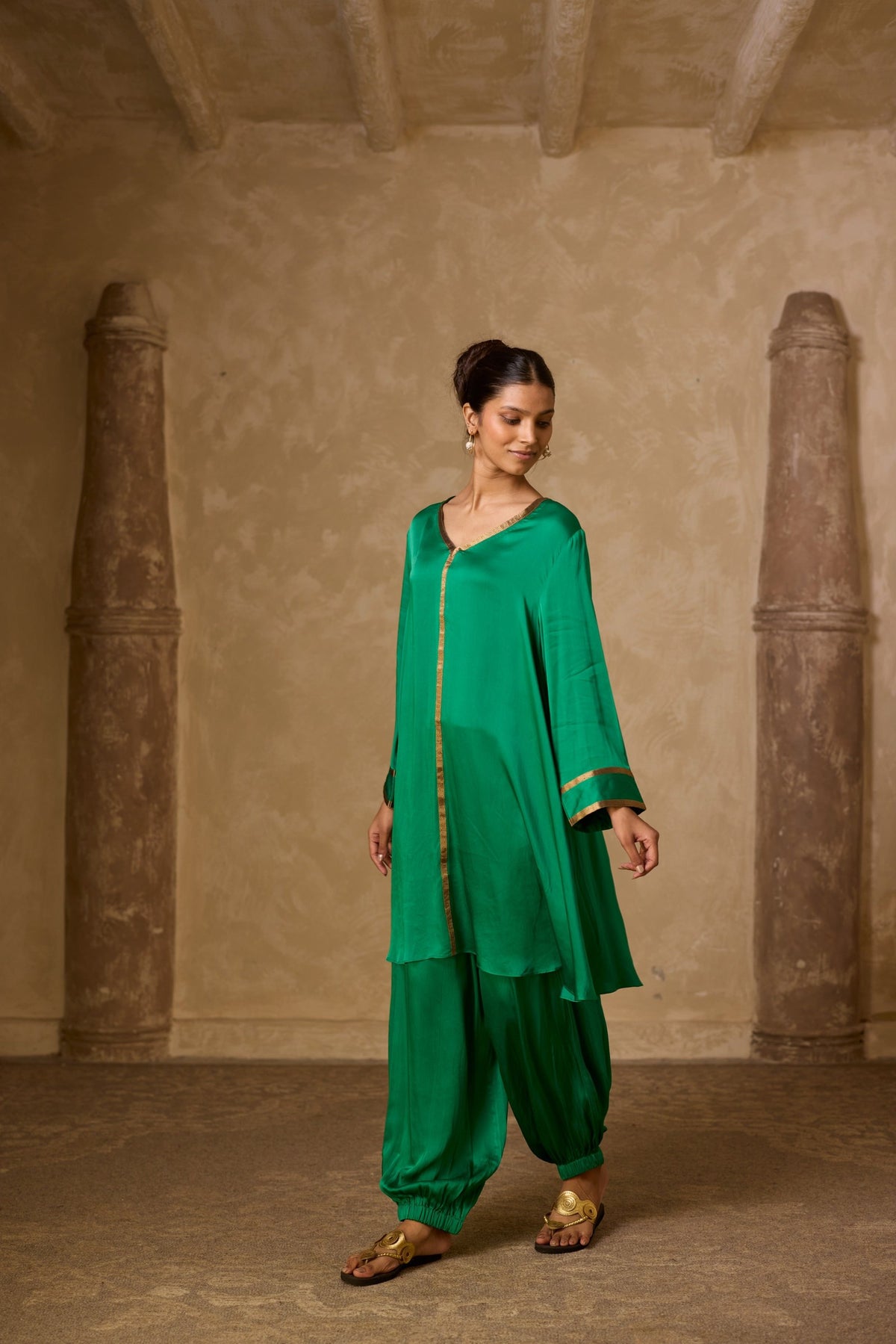 azra kurta set in green, image 4