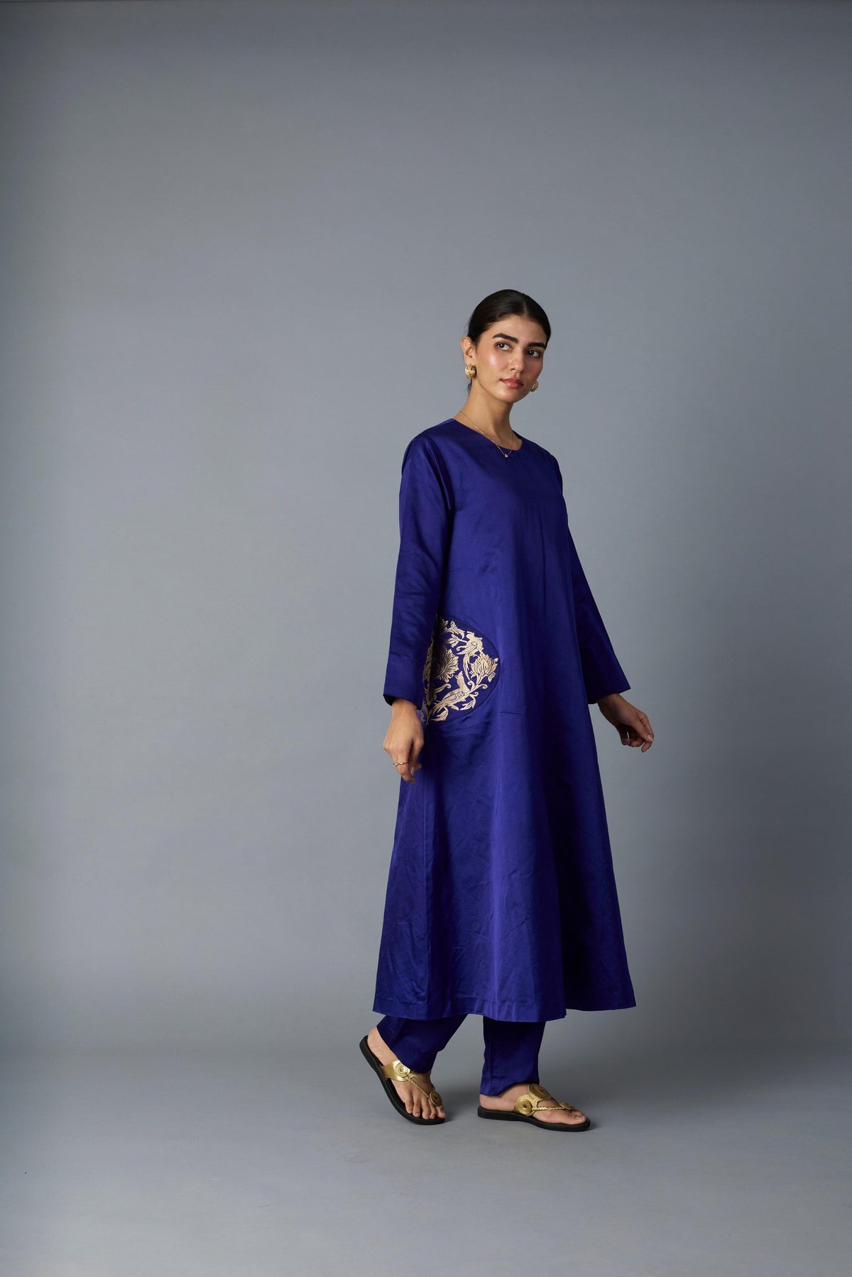 geet silk kurta set in royal blue, image 4