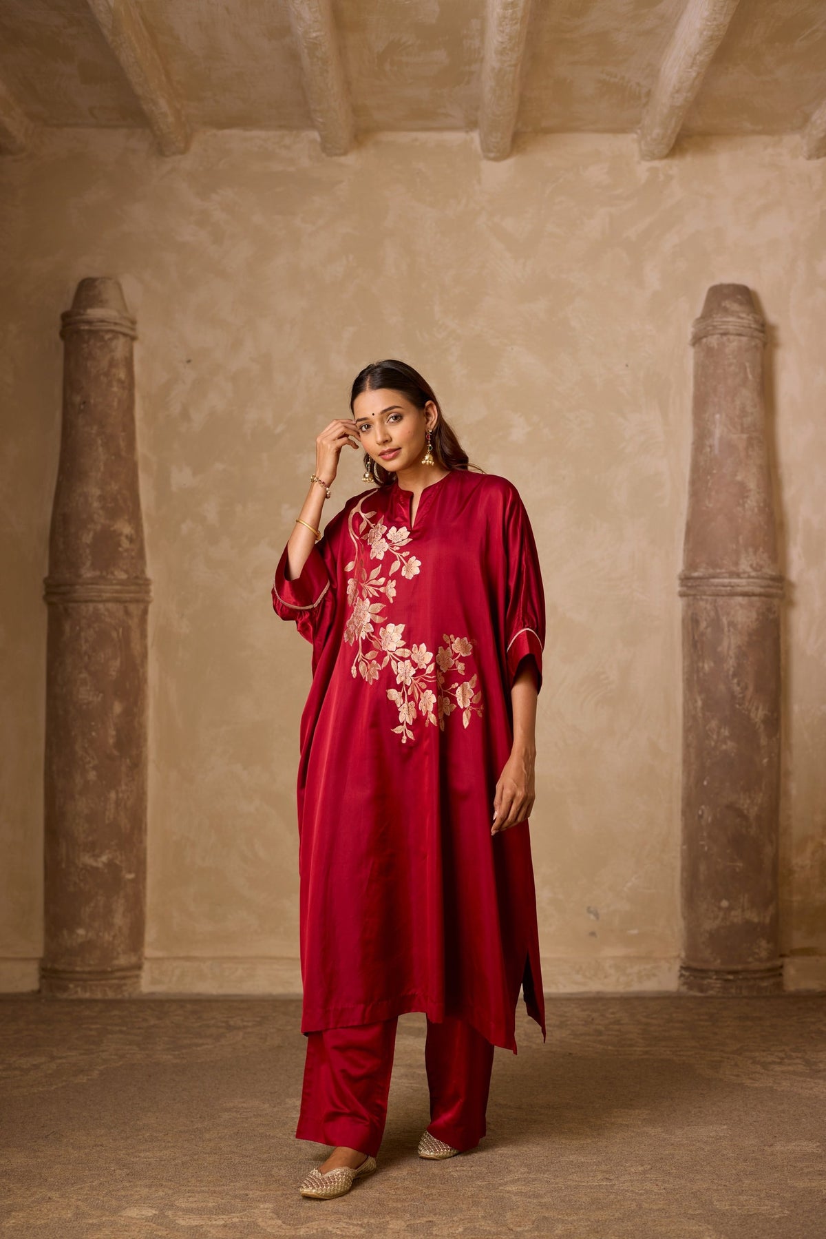 phool kaftan set in red, image 4