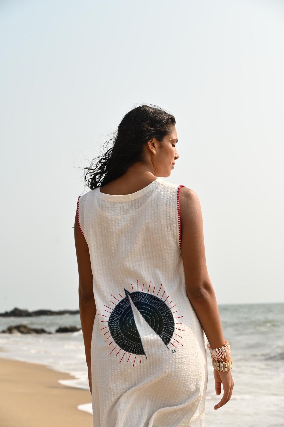 eda patch dress, image 4