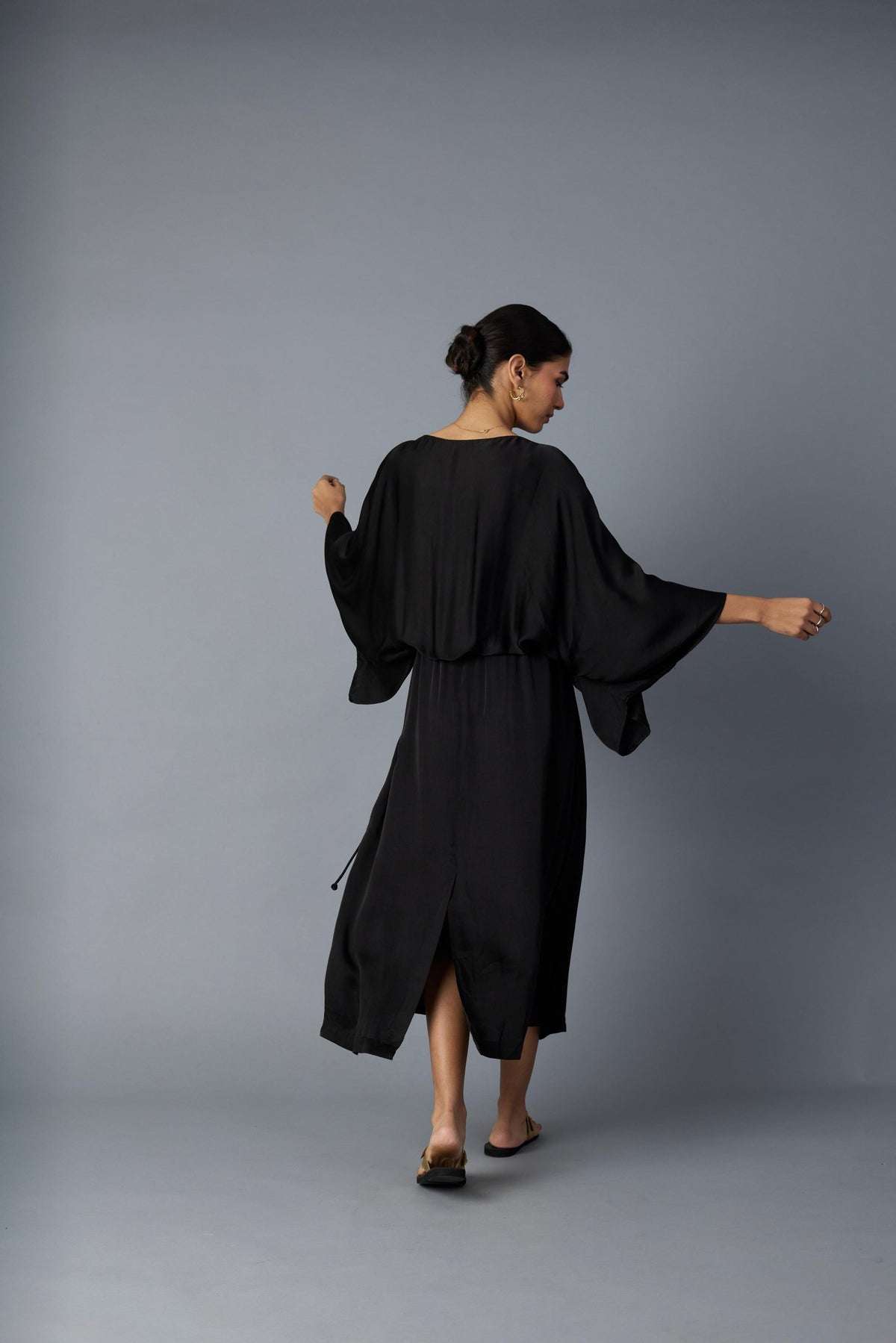 batwing dress in black, image 4