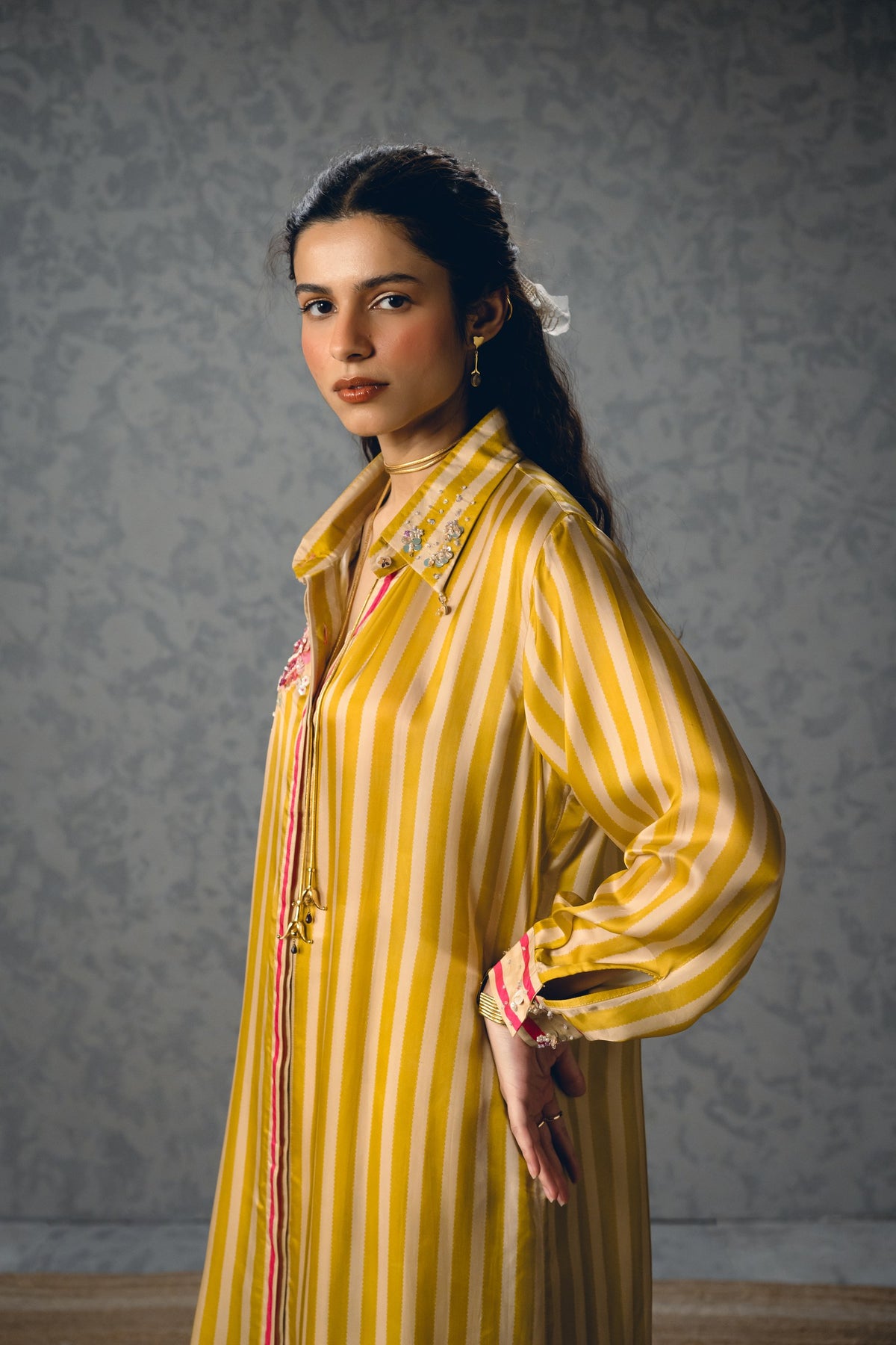 lacey kurta set in mustard, image 5
