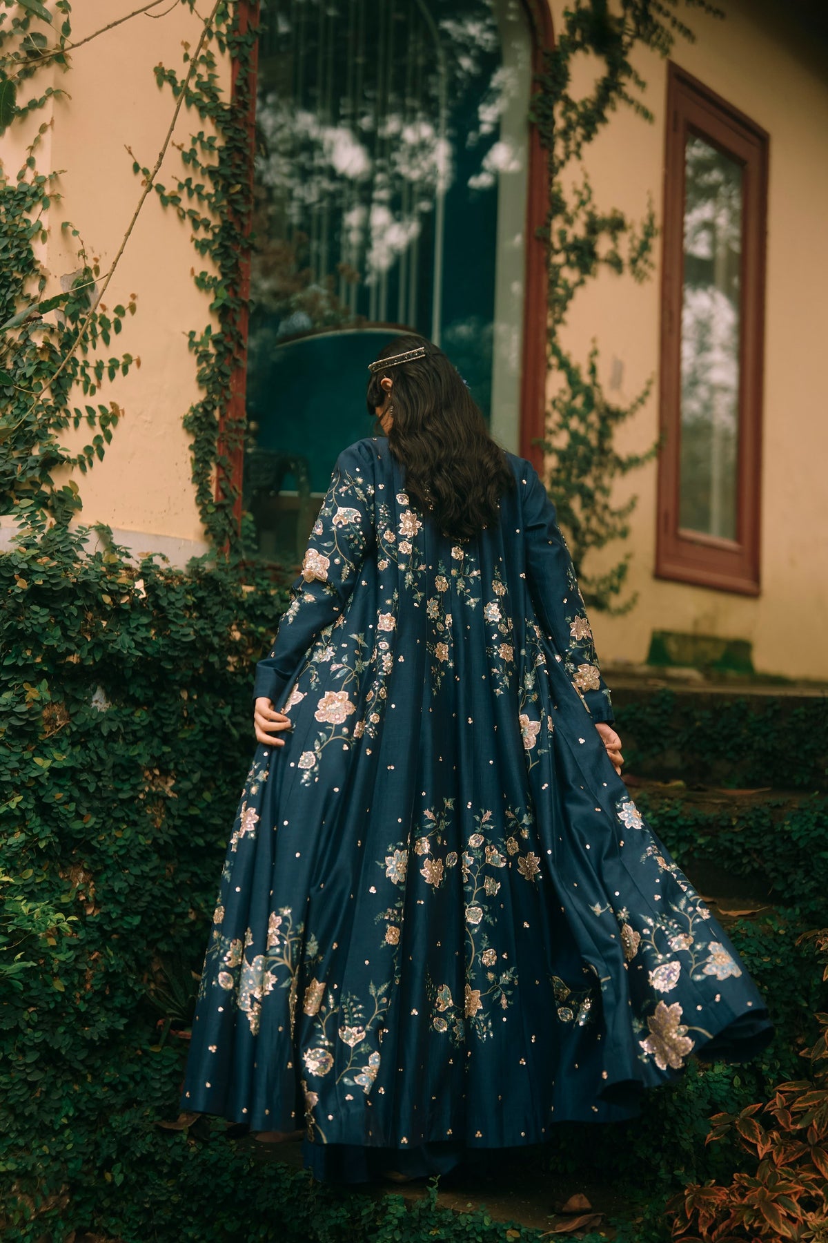 whisper jacket set, image 5