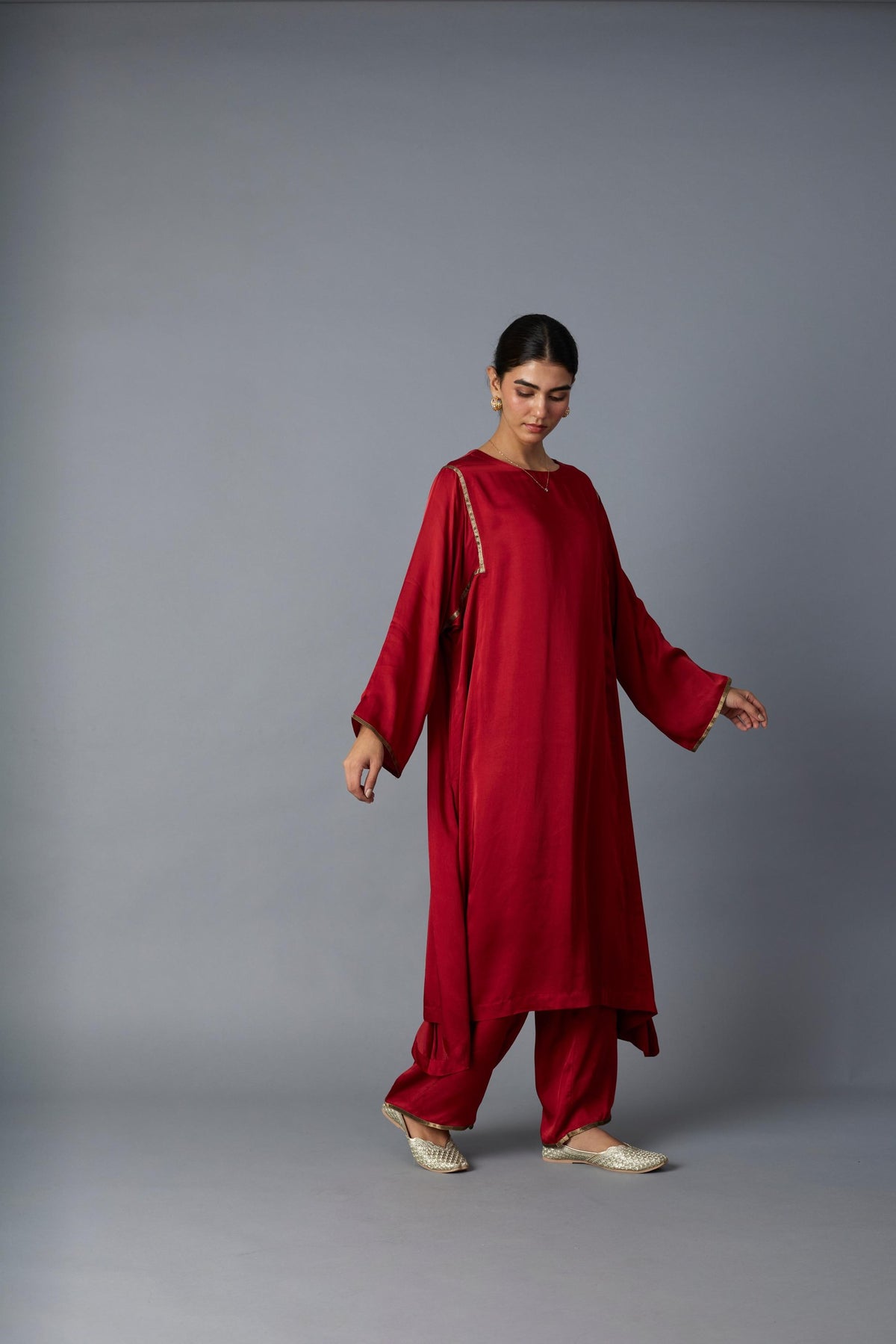 sabah kalidar kurta set in deep red, image 5