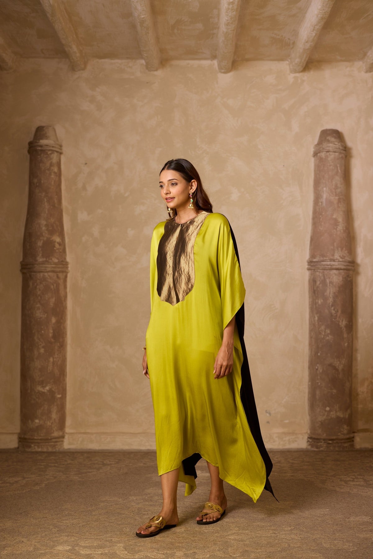 haar kaftan in lime green & black, image 5