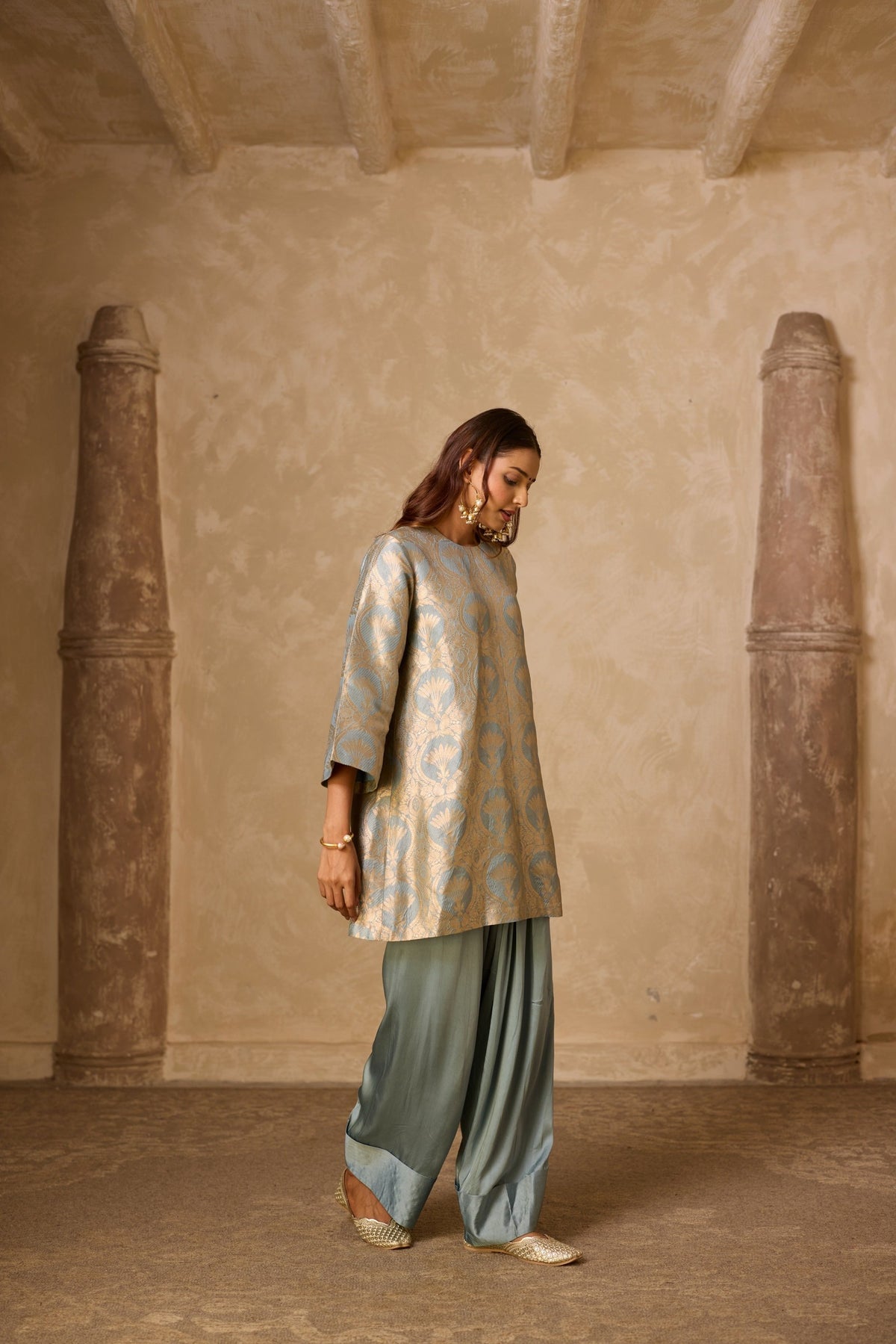 naaz farshi set in powder blue, image 6