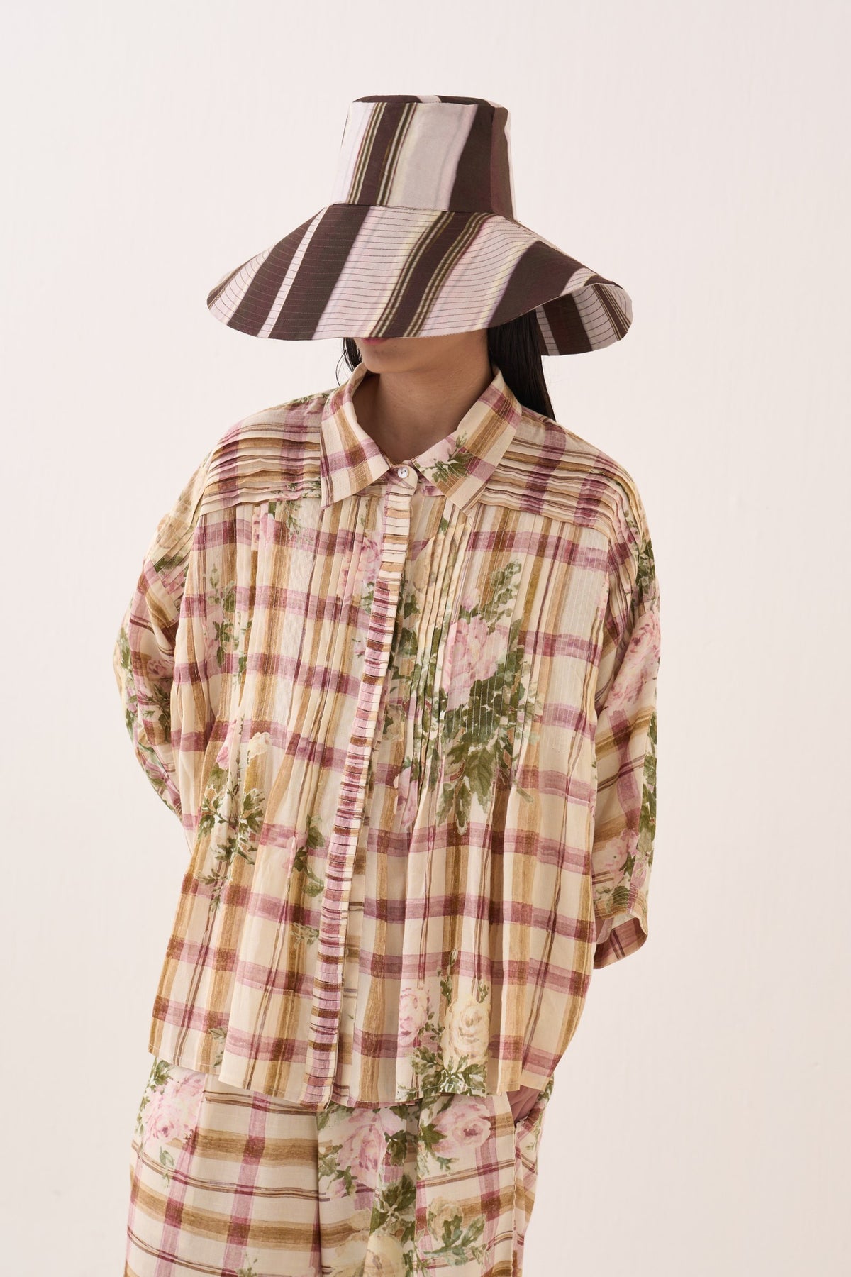 jaali rose pintuck shirt set — image 8