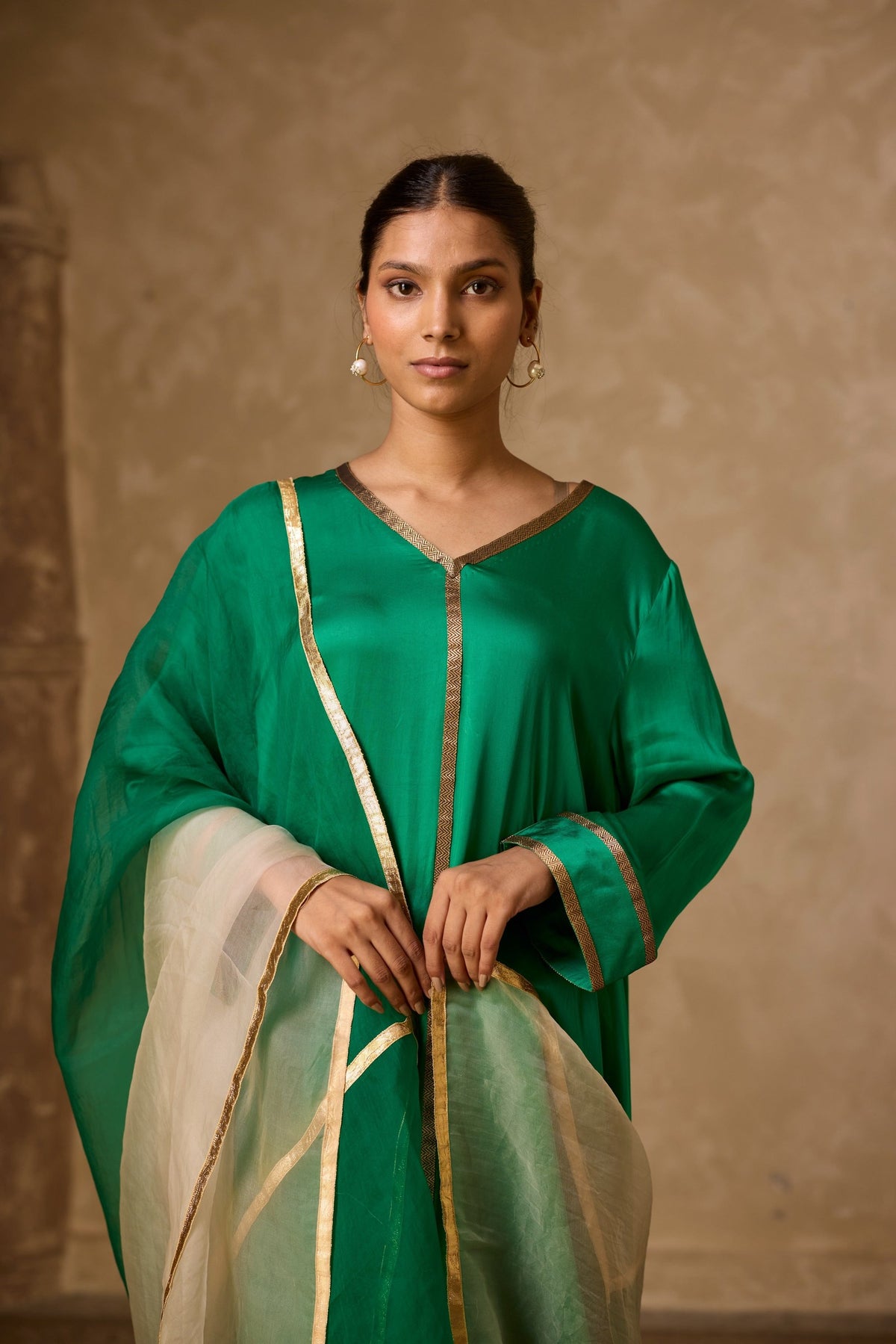azra kurta set in green, image 9
