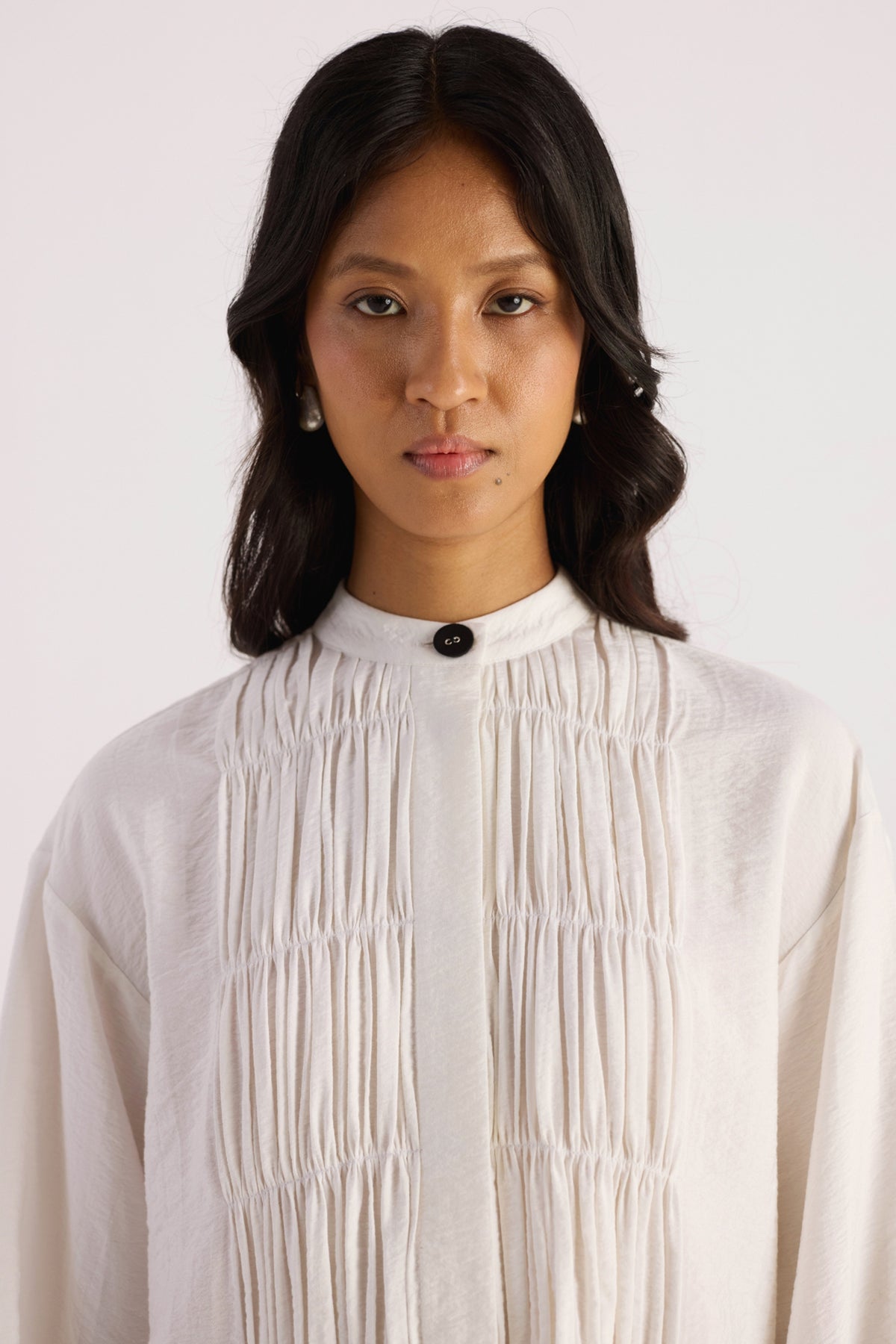 white ruched front cotton shirt — image 3