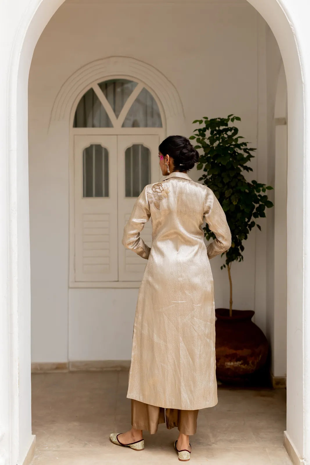 akshi, image 3